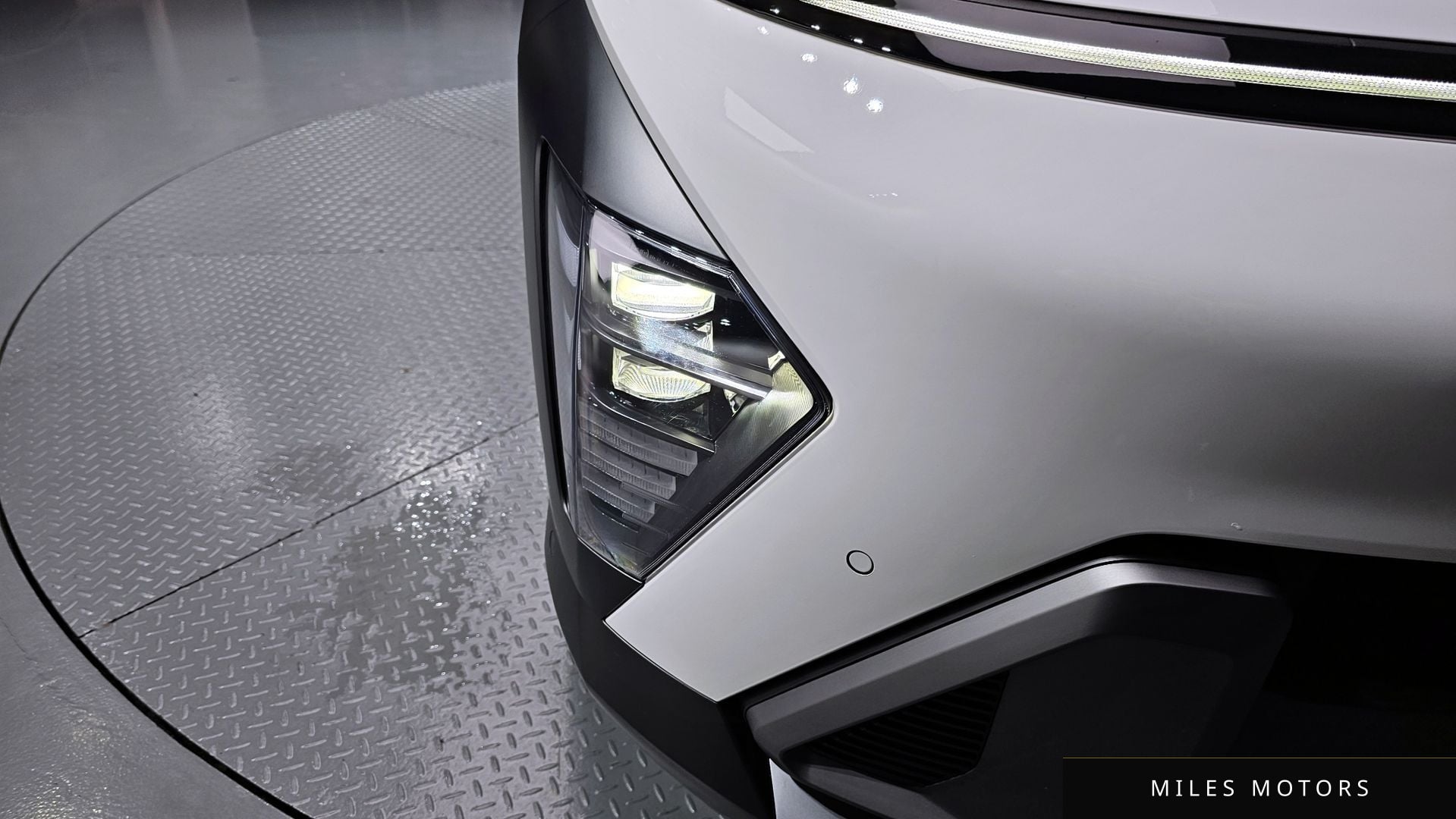 Hyundai Kona 2023 — миниатюра 8
