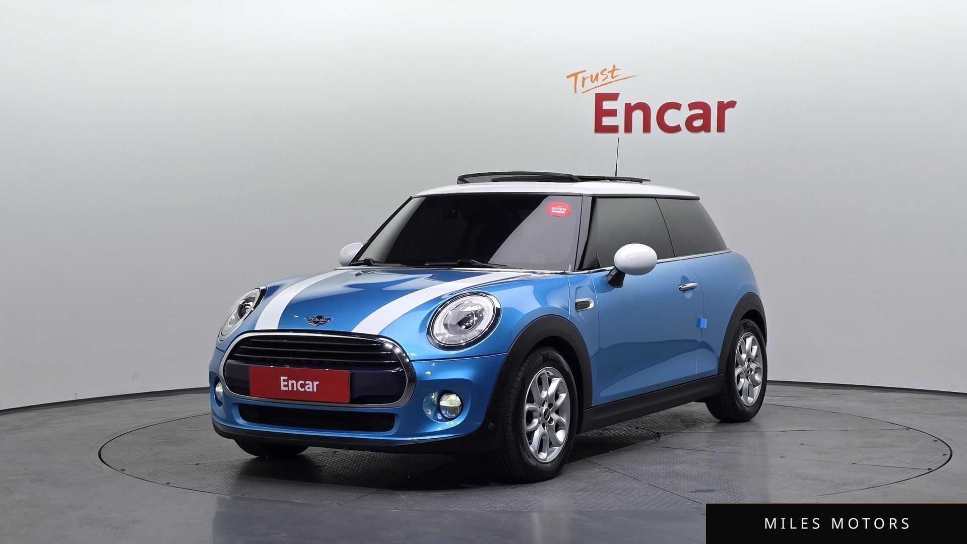 MINI Cooper 2018 — фото 1 из 12