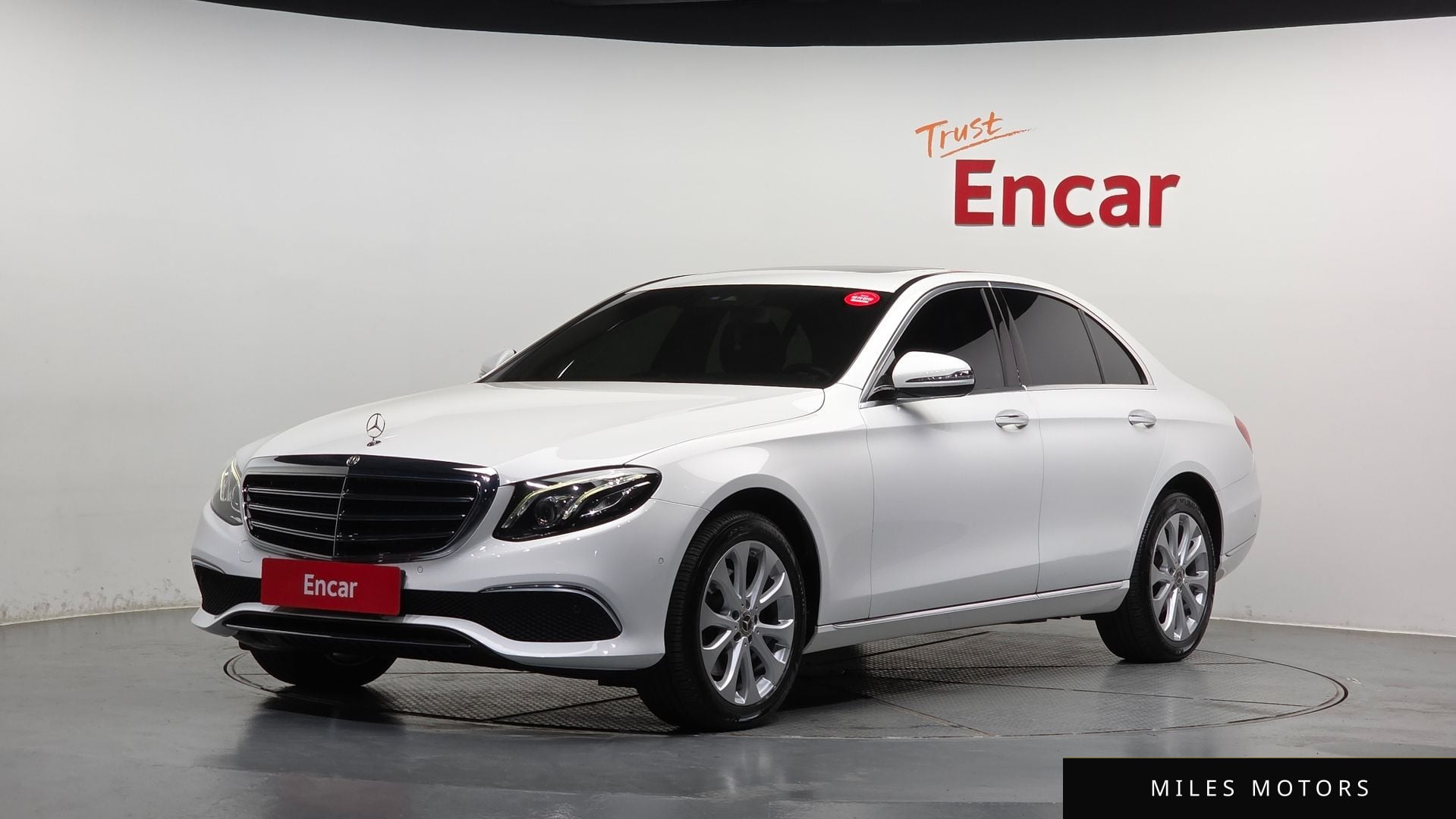 Mercedes-Benz E-Class W213 2020 — фото 1 из 12