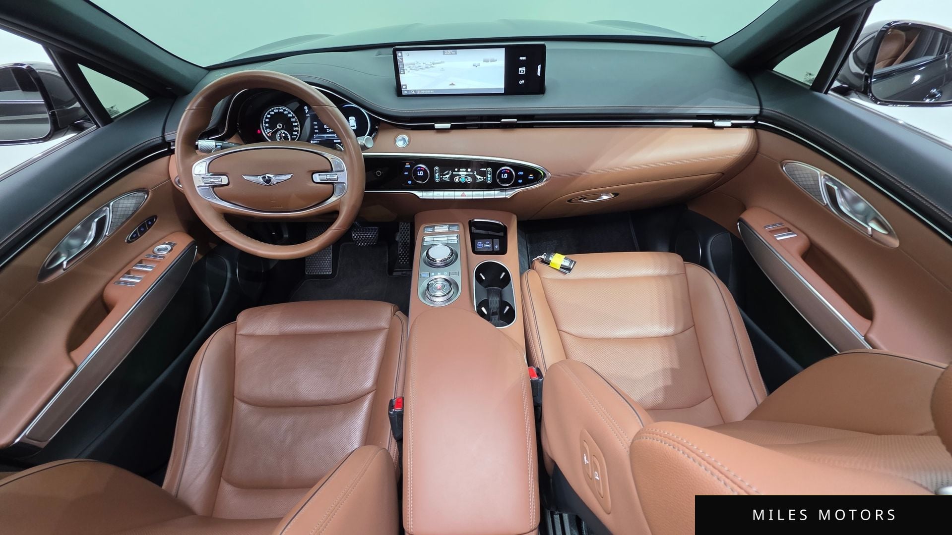 Genesis GV70 2024 — миниатюра 10
