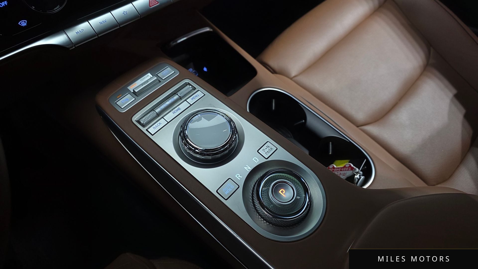Genesis GV70 2024 — миниатюра 12
