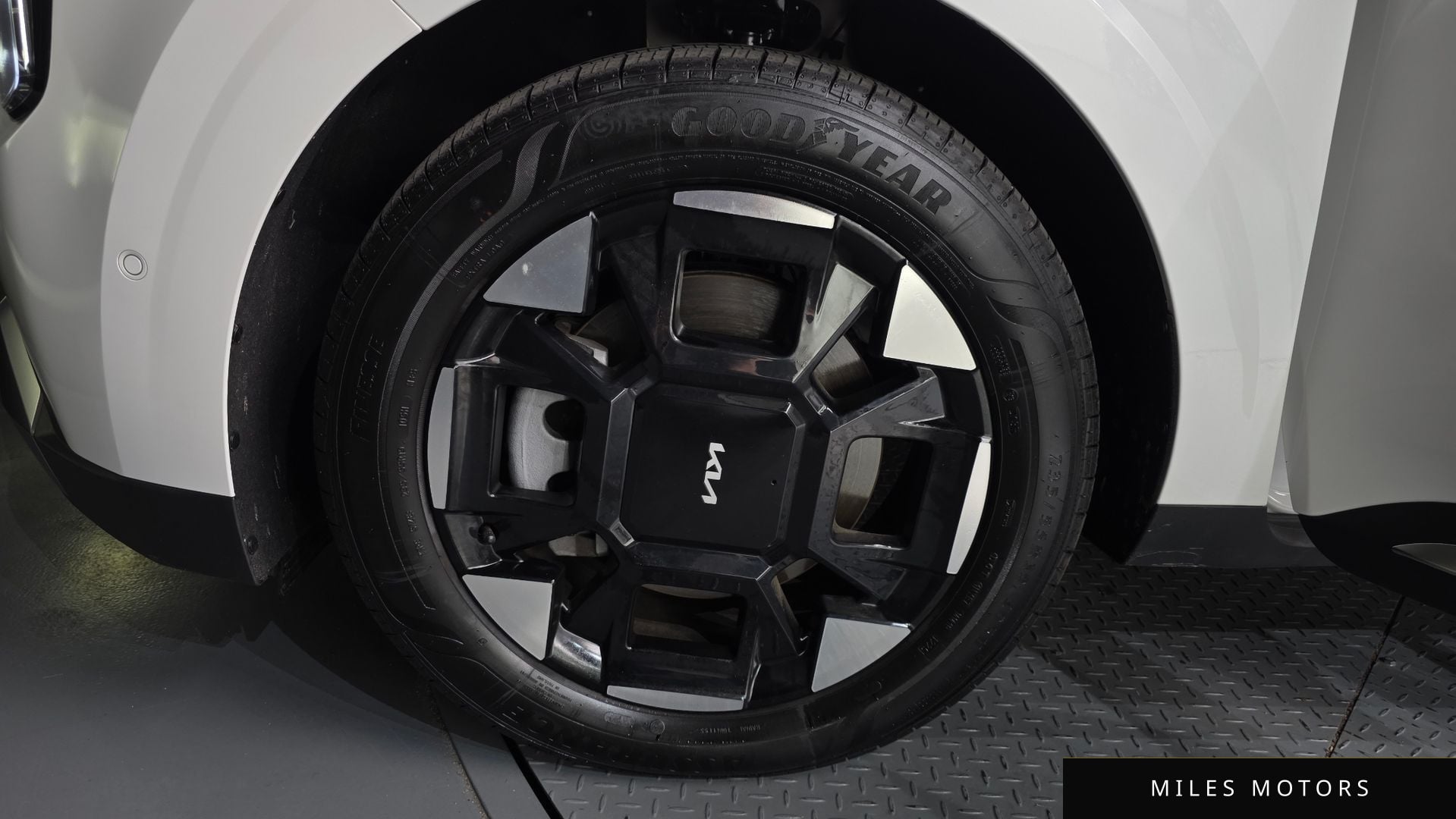 Kia Canival 2025 — миниатюра 5