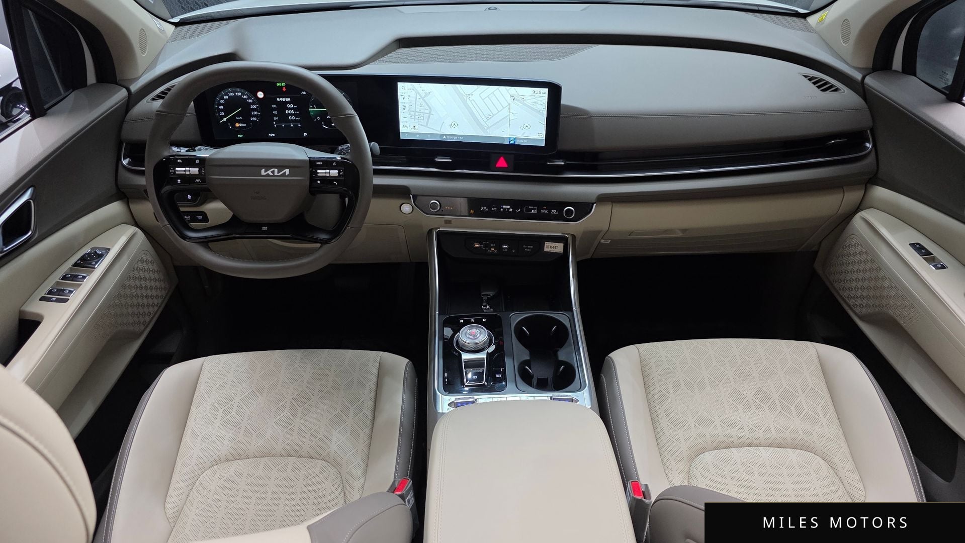 Kia Canival 2025 — миниатюра 10
