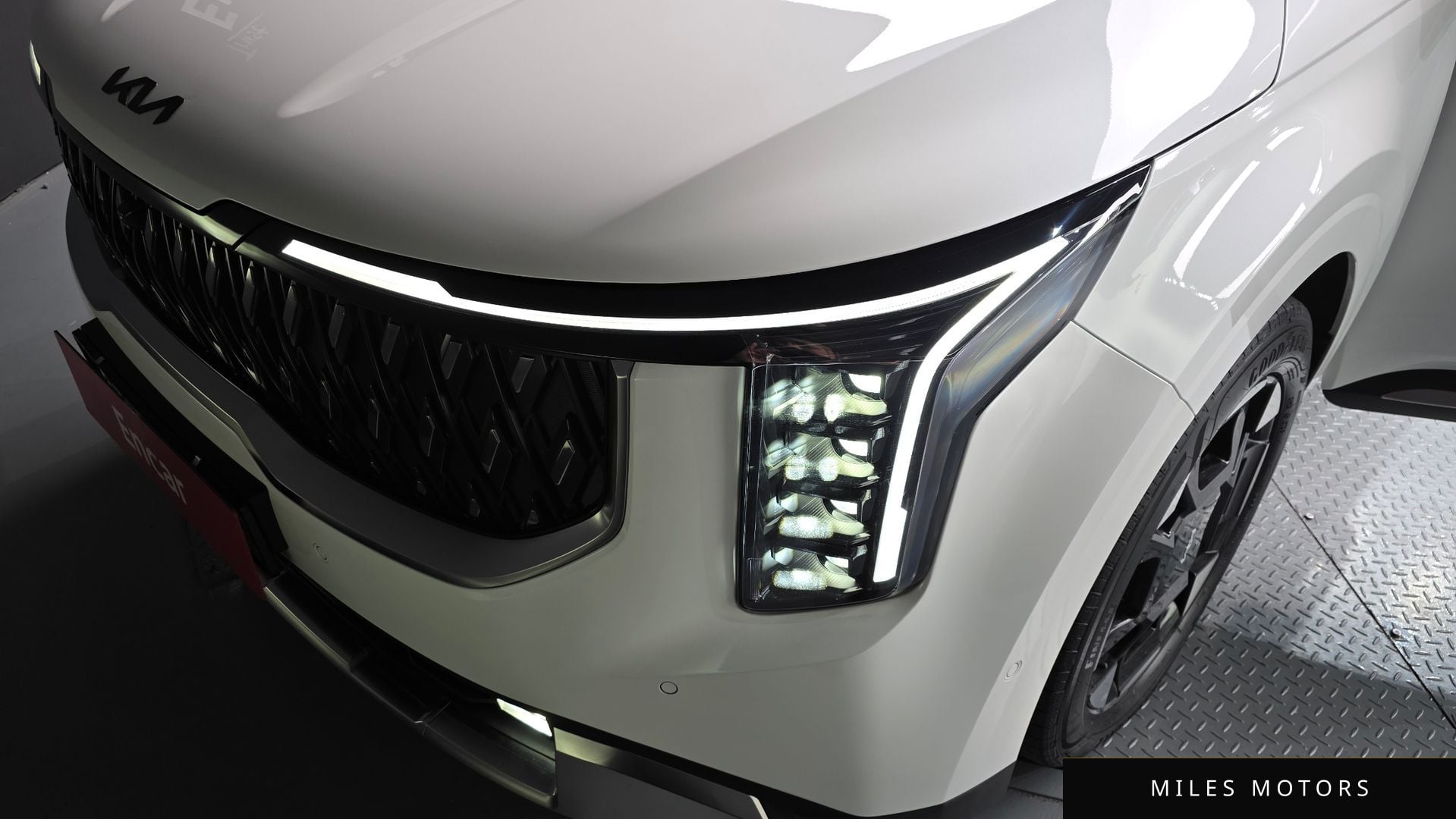 Kia Canival 2025 — миниатюра 8