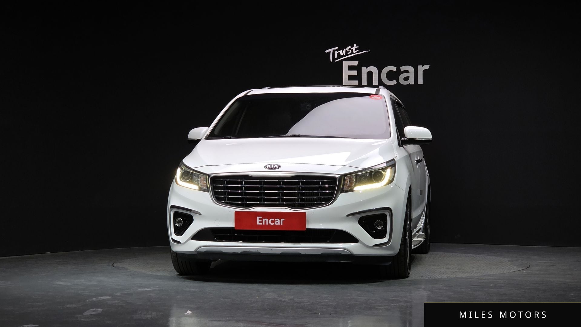 Kia Canival 2019 — миниатюра 3