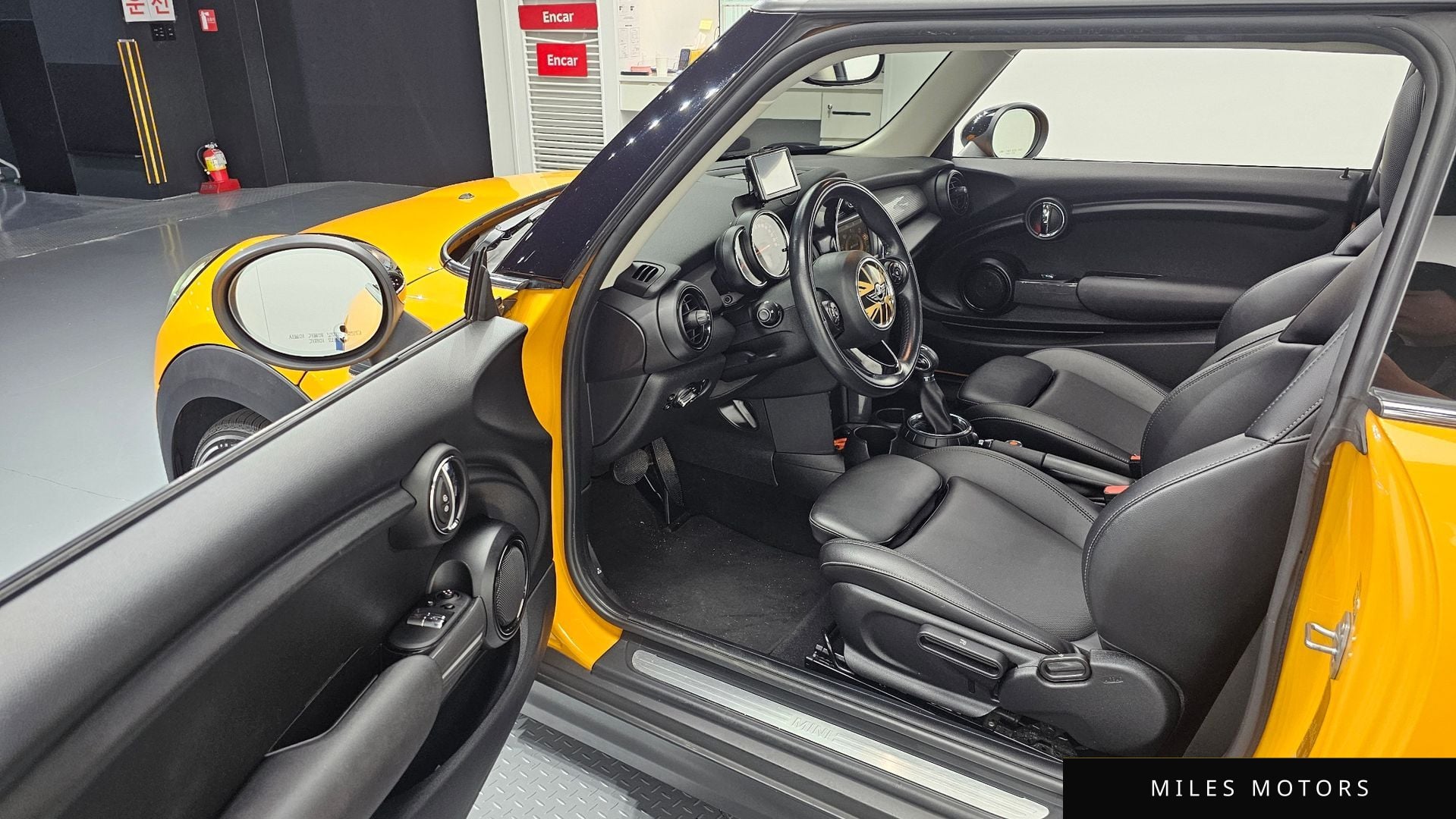 MINI Cooper D 2016 — миниатюра 10