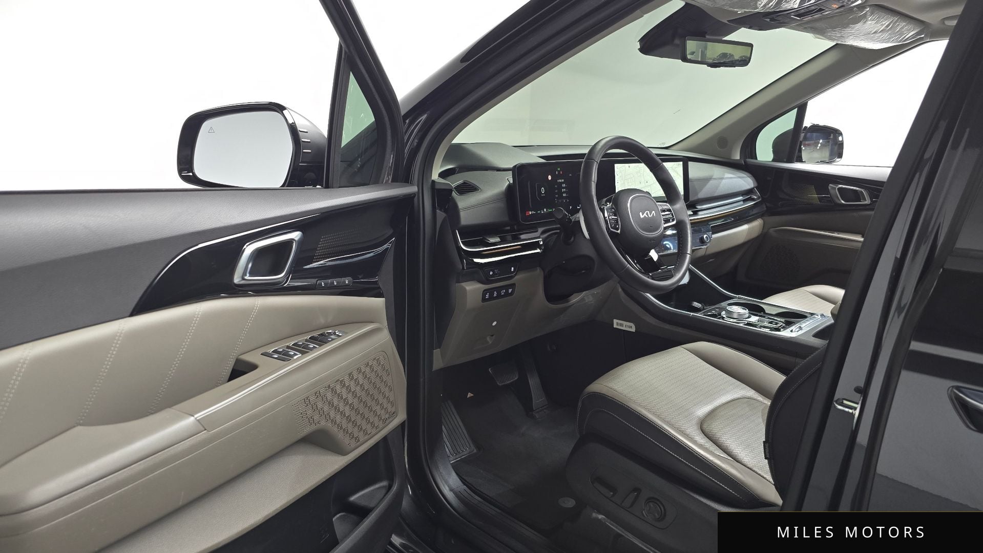 Kia Canival 2025 — миниатюра 12