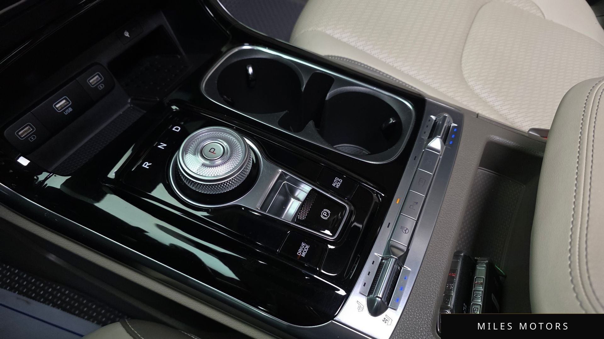 Kia Carnival 2021 — миниатюра 12