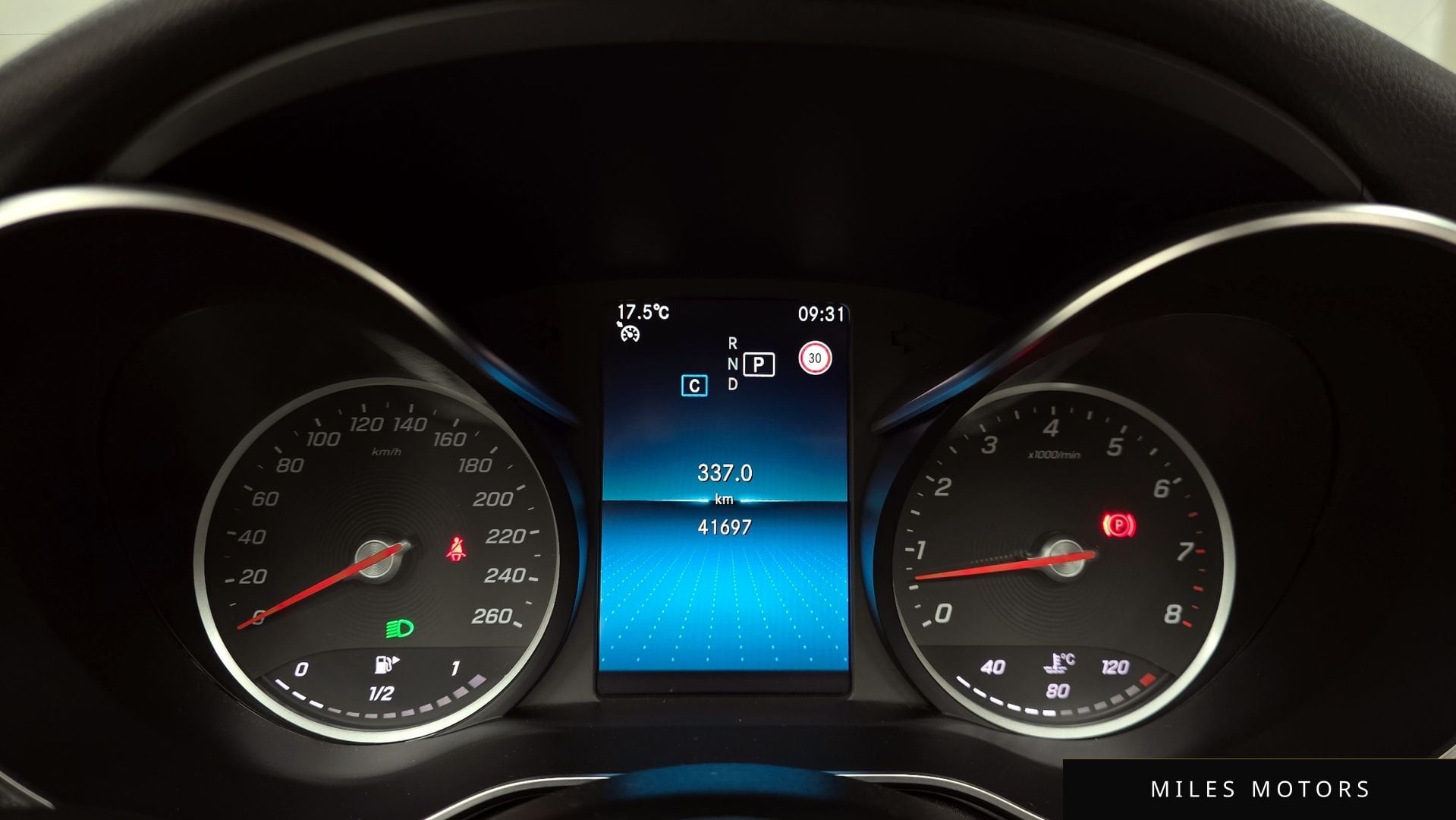 Mercedes-Benz C-Class W205 2019 — миниатюра 11