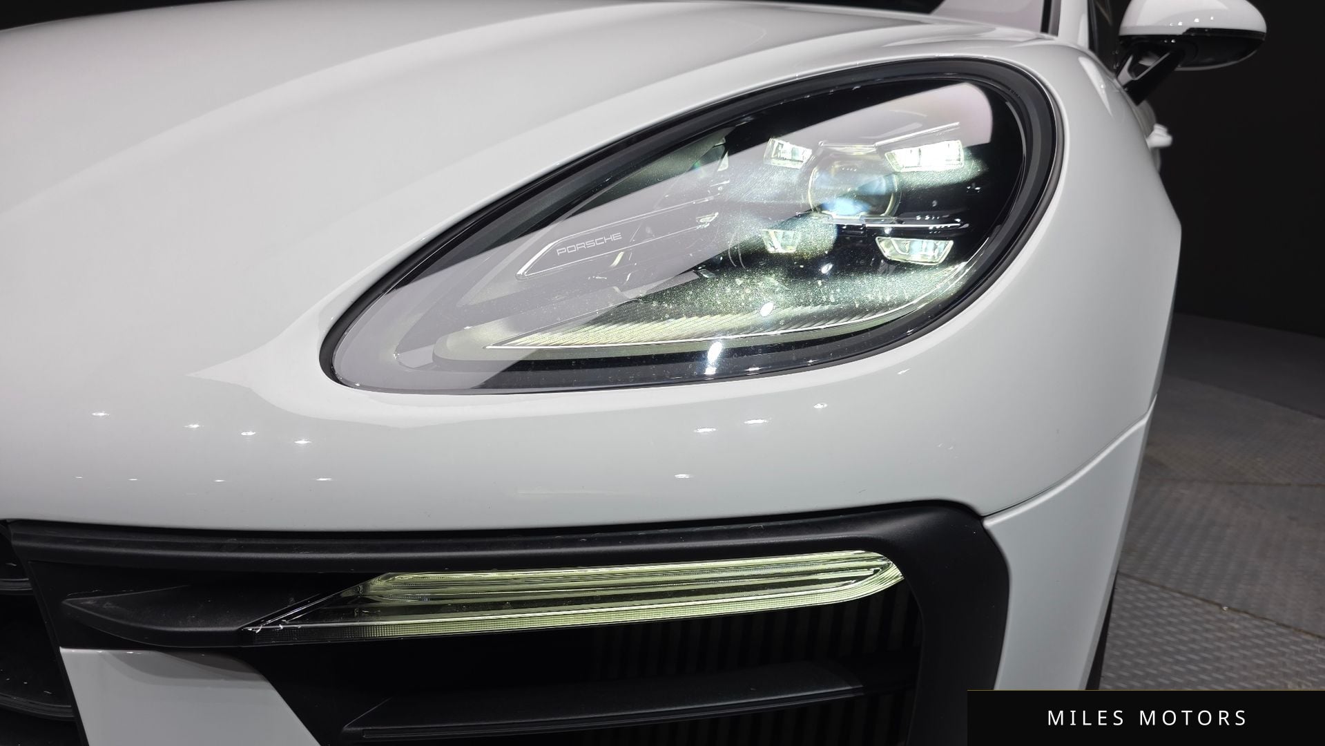 Porsche Macan 2023 — миниатюра 8
