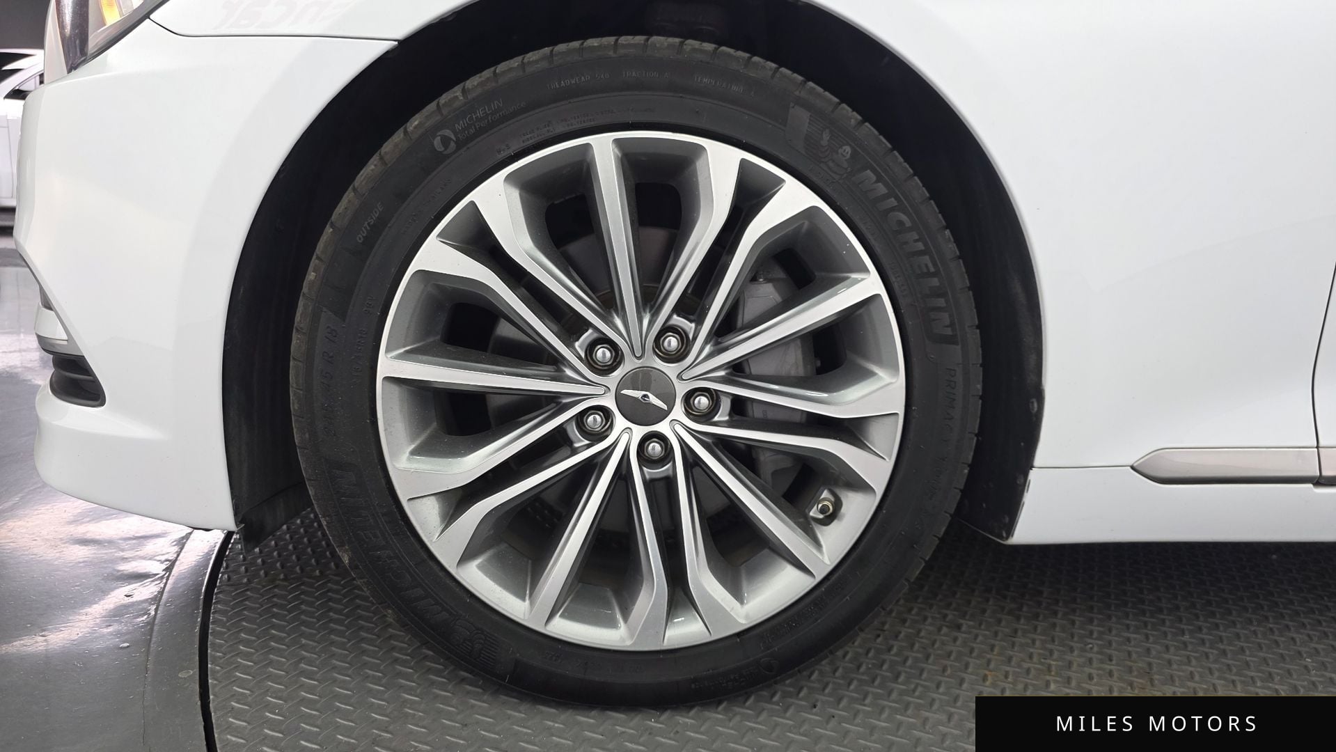 Hyundai Genesis 2016 — миниатюра 5