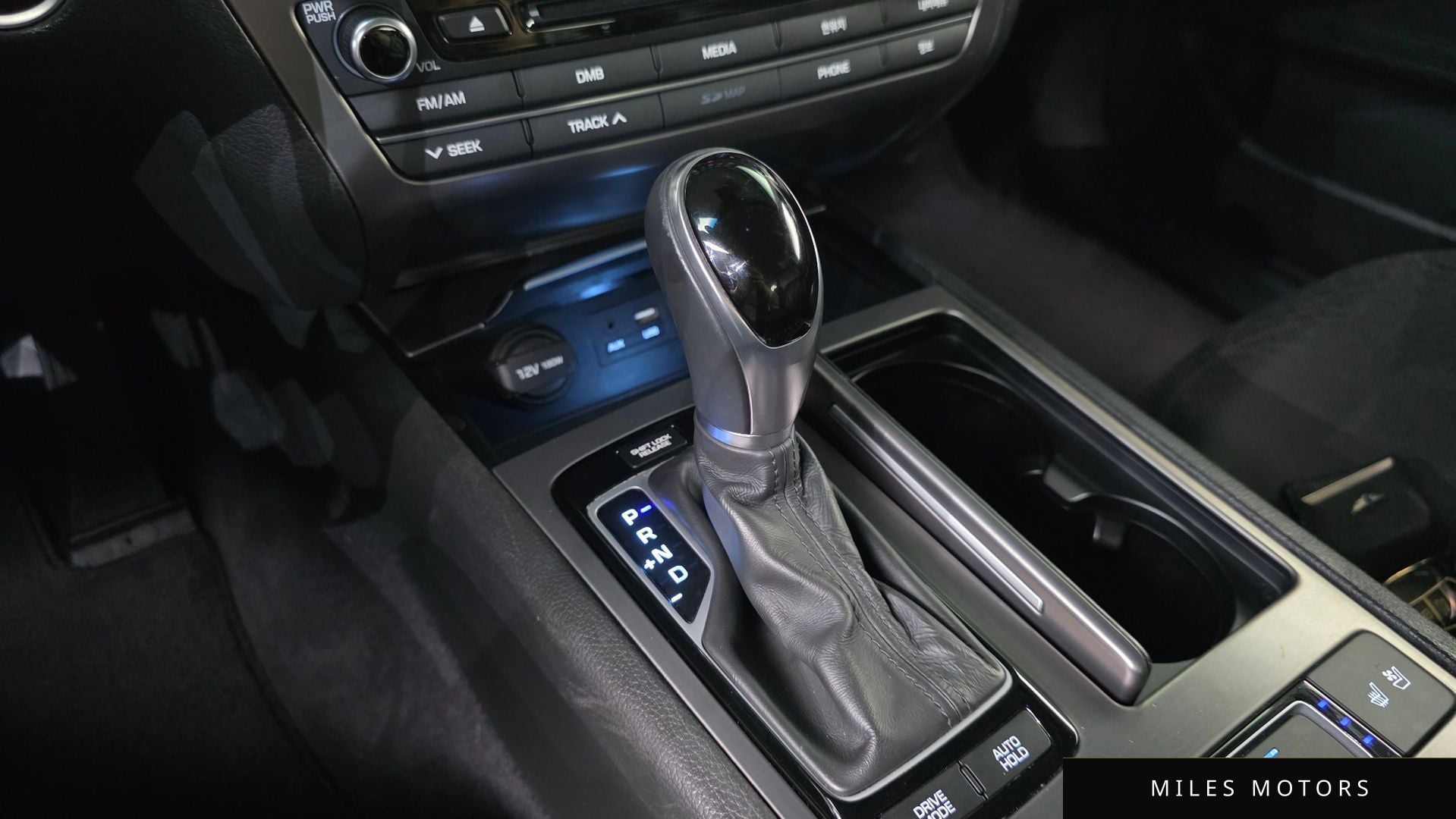 Hyundai Genesis 2016 — миниатюра 12