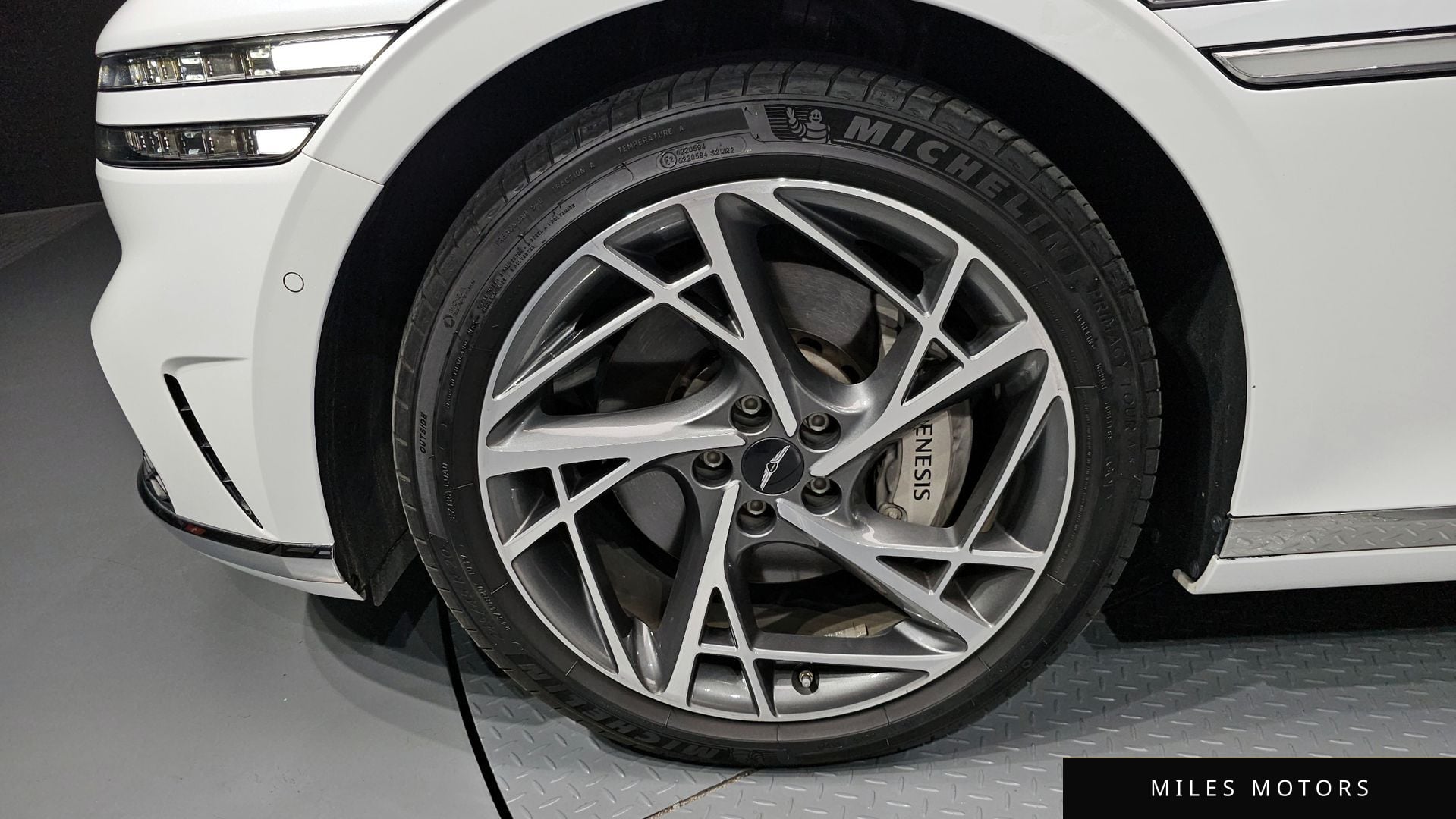 Genesis G90 (RS4) 2022 — миниатюра 5
