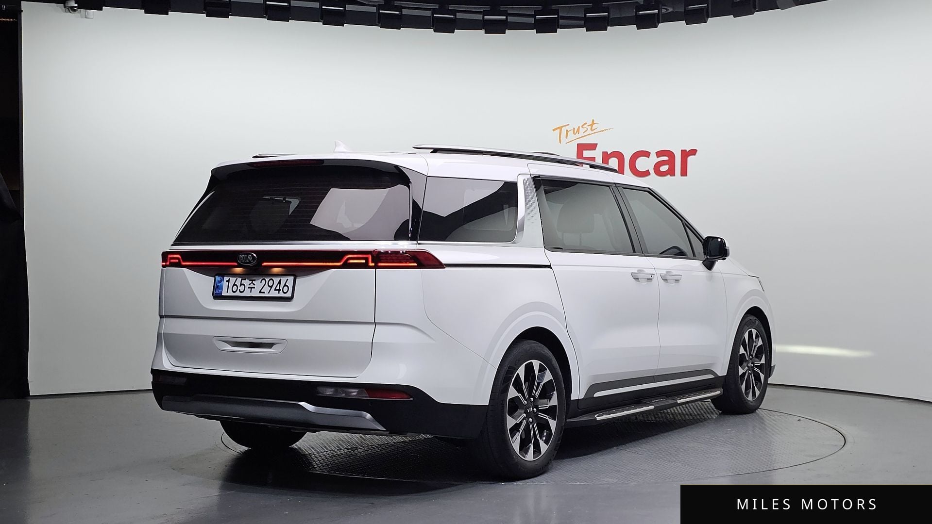Kia Carnival 2021 — миниатюра 2