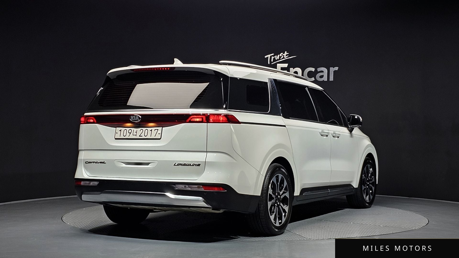 Kia Carnival 2021 — миниатюра 2