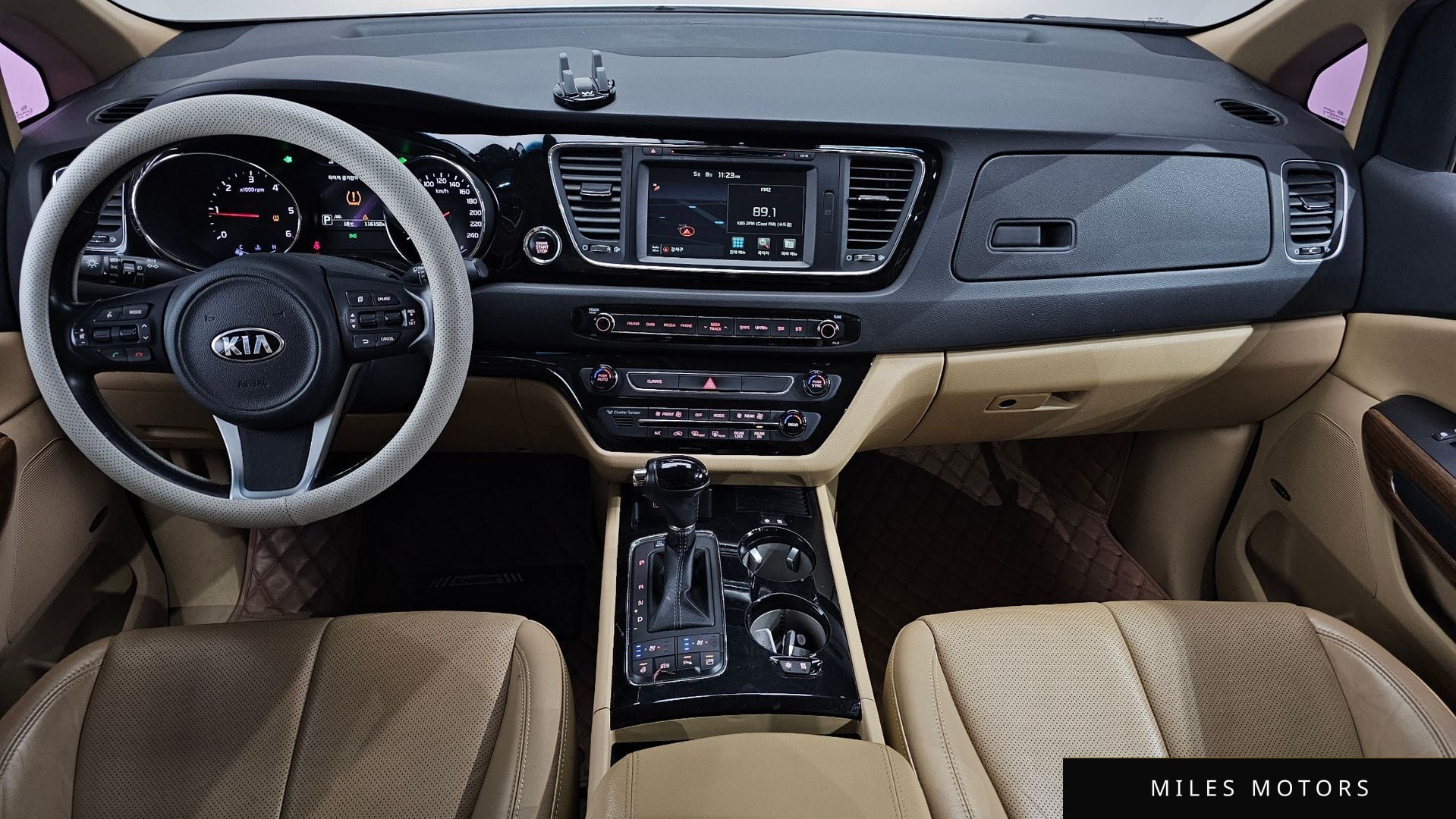 Kia Canival 2016 — миниатюра 10