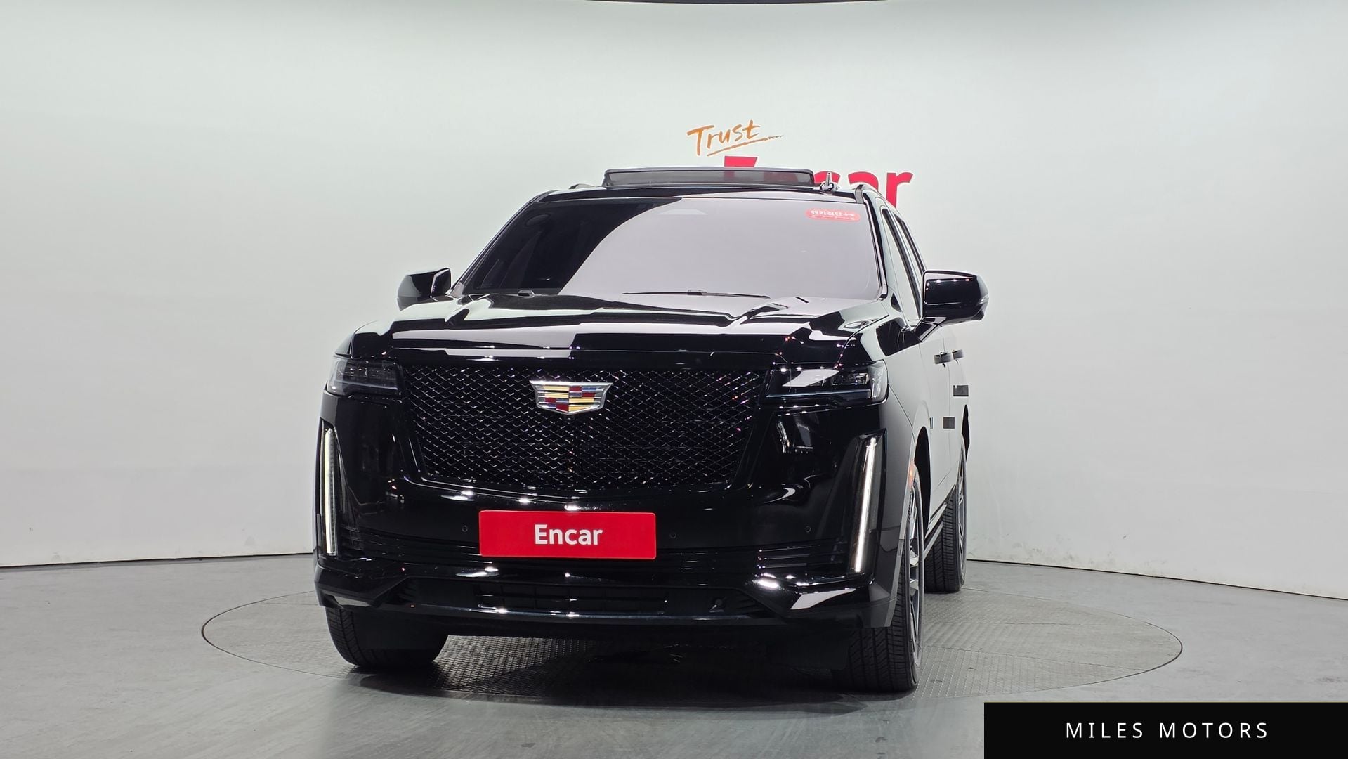 Cadillac Escalade 2023 — миниатюра 2