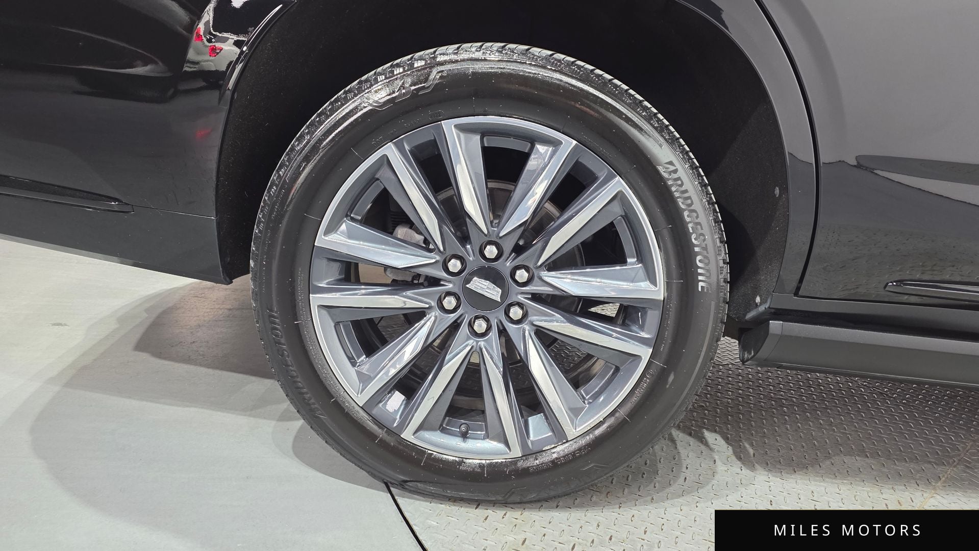 Cadillac Escalade 2023 — миниатюра 4