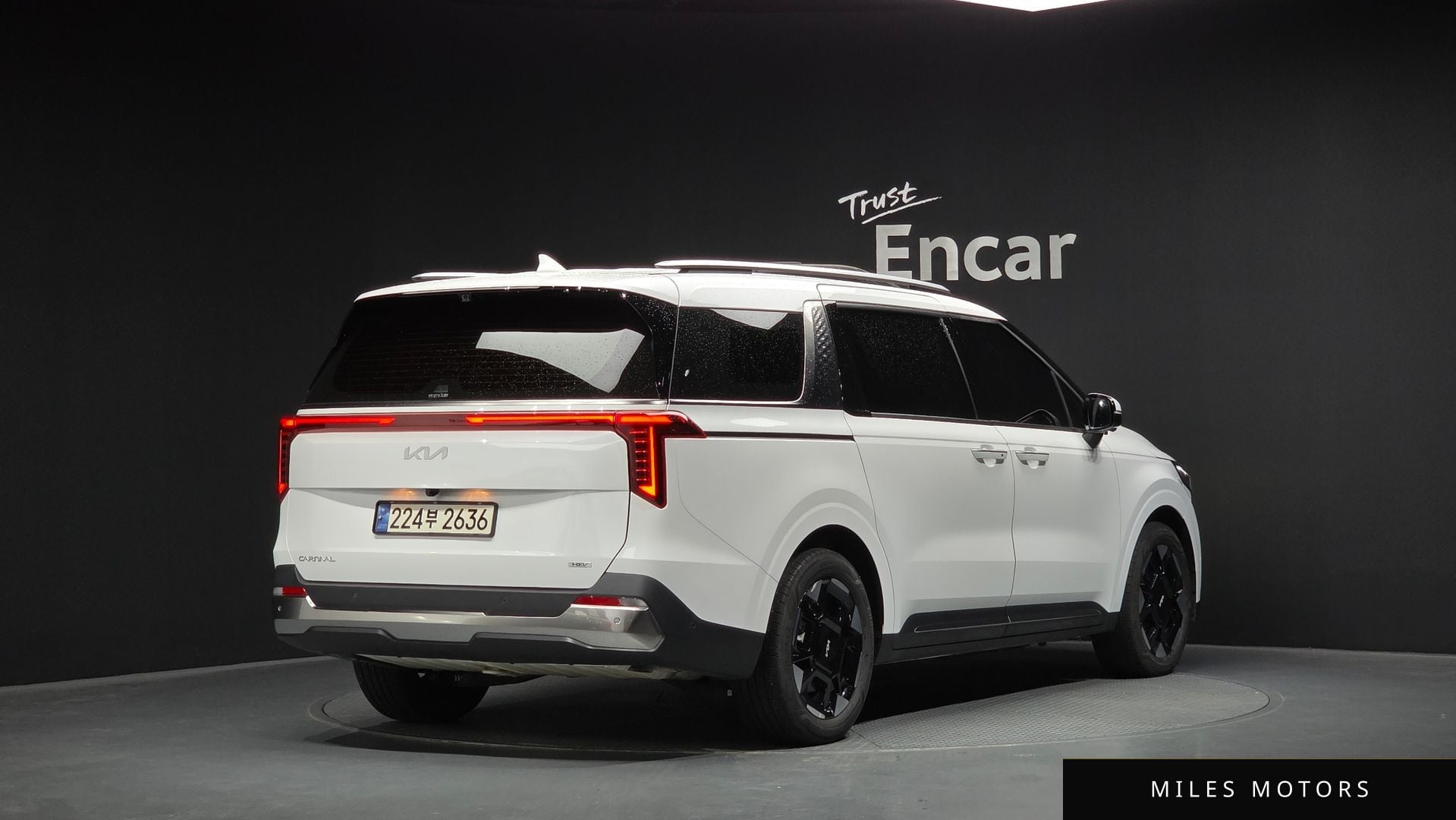 Kia Canival 2024 — миниатюра 2