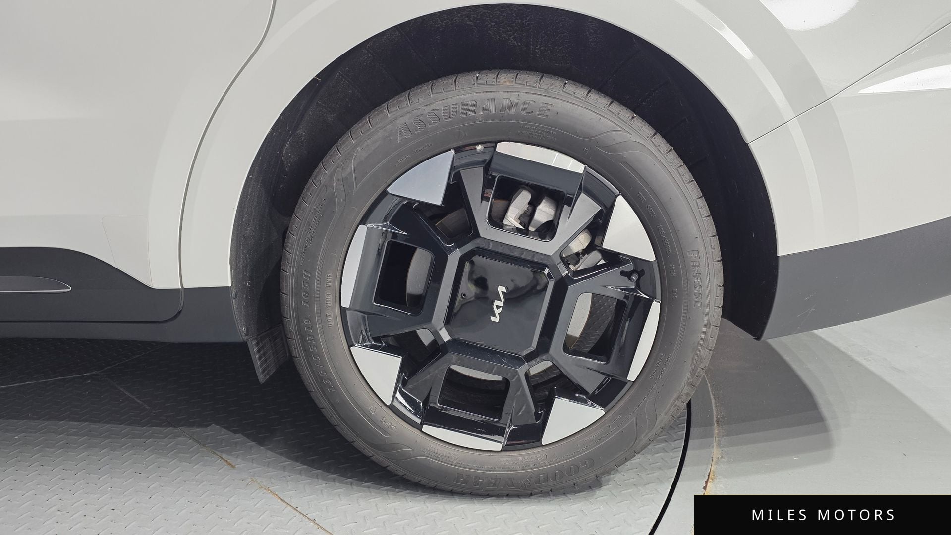 Kia Canival 2024 — миниатюра 7