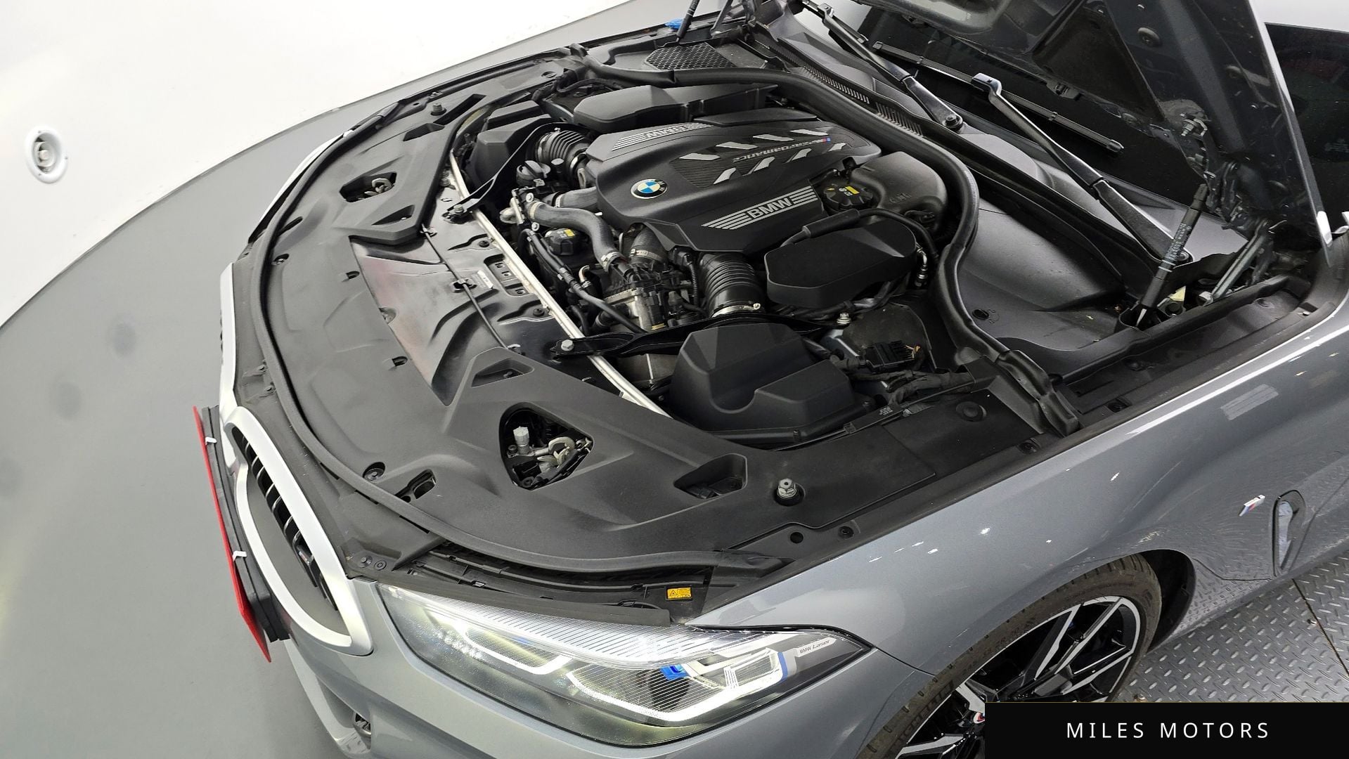 BMW 8 Series (G15) 2022 — миниатюра 6