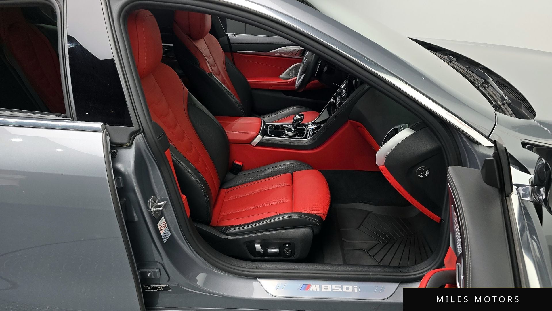 BMW 8 Series (G15) 2022 — миниатюра 11