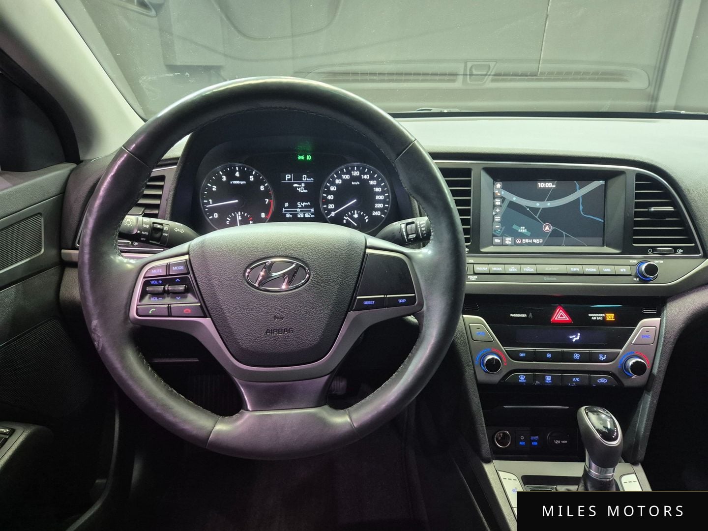 Hyundai AVANTE 2016 — миниатюра 12