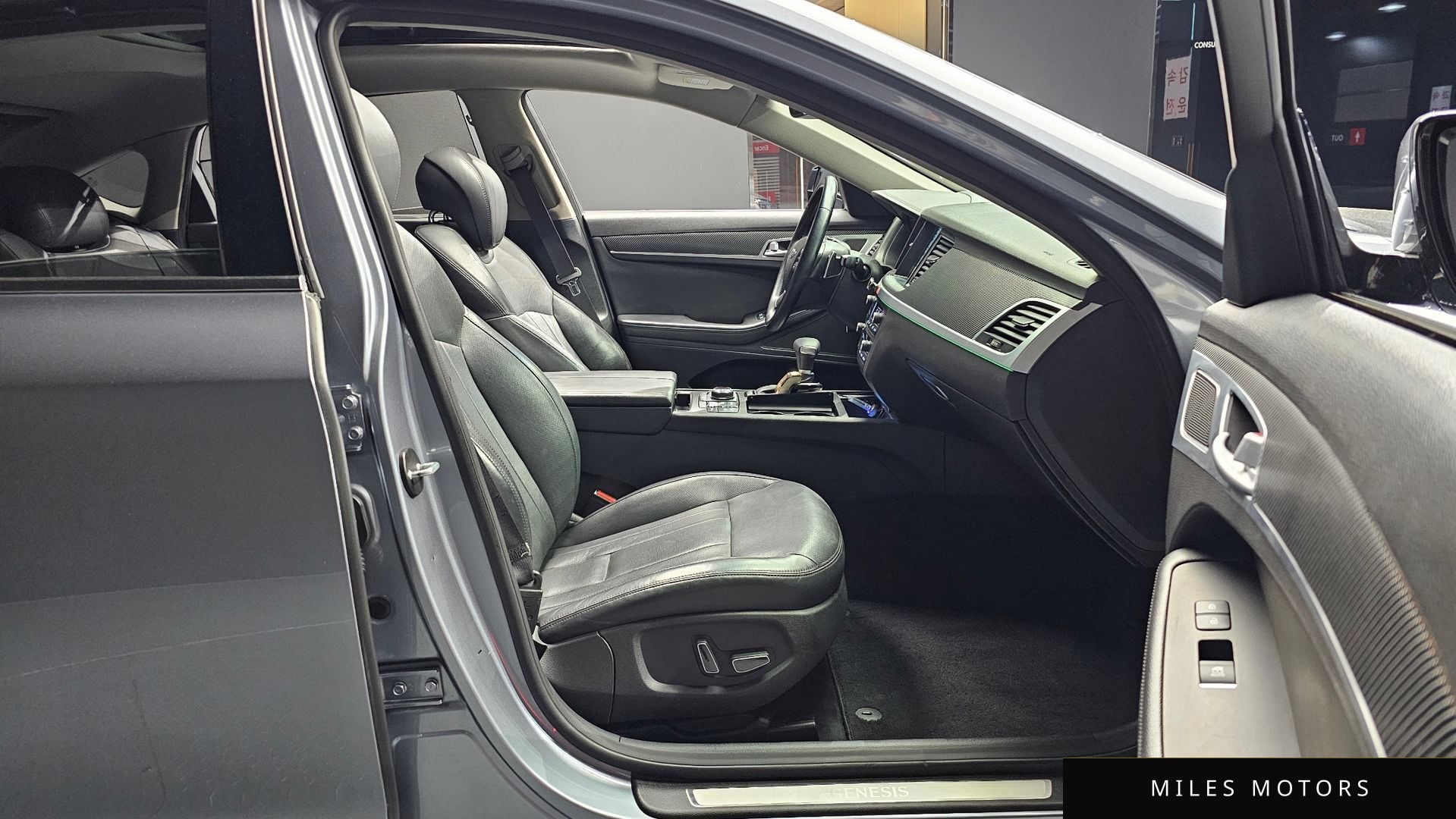 Hyundai Genesis 2014 — миниатюра 11