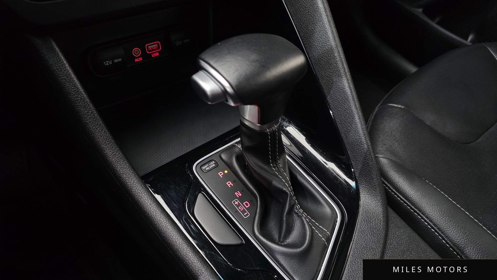 Kia Niro 2018 — миниатюра 12