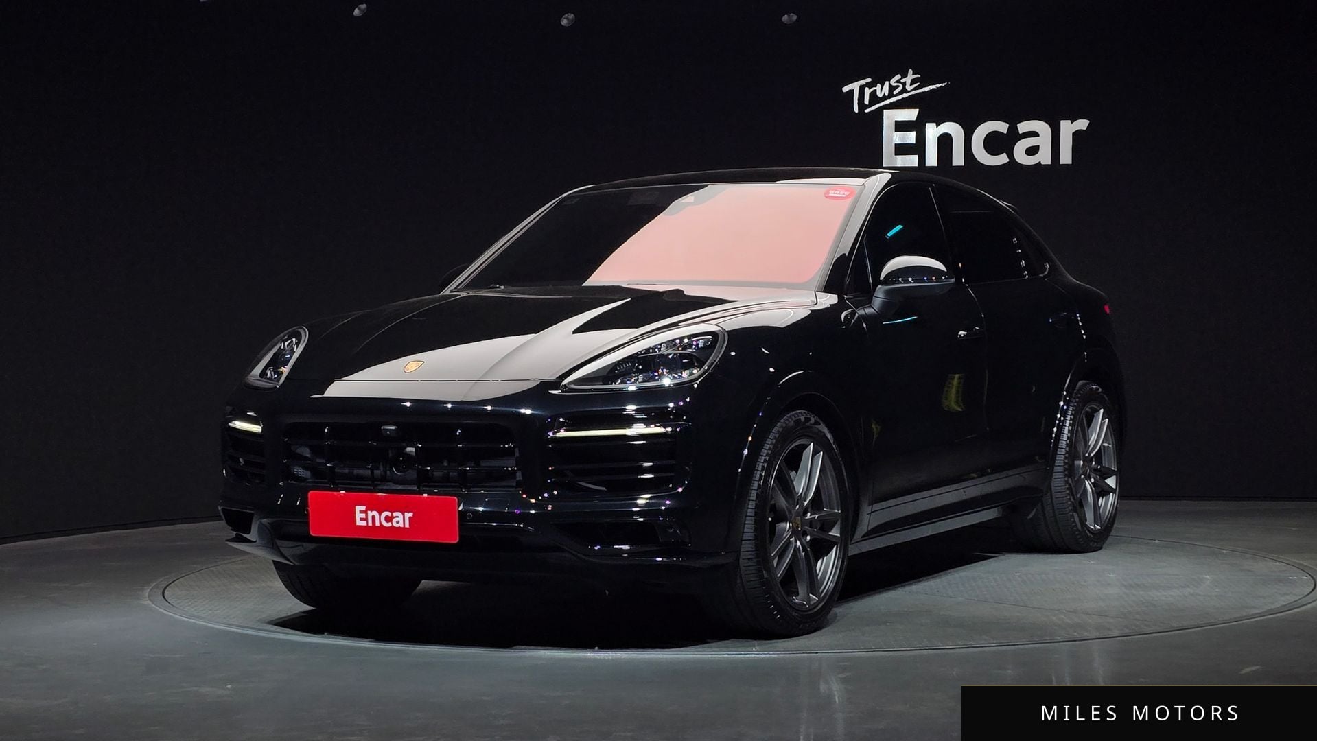 Porsche Cayenne 2023 — фото 1 из 12
