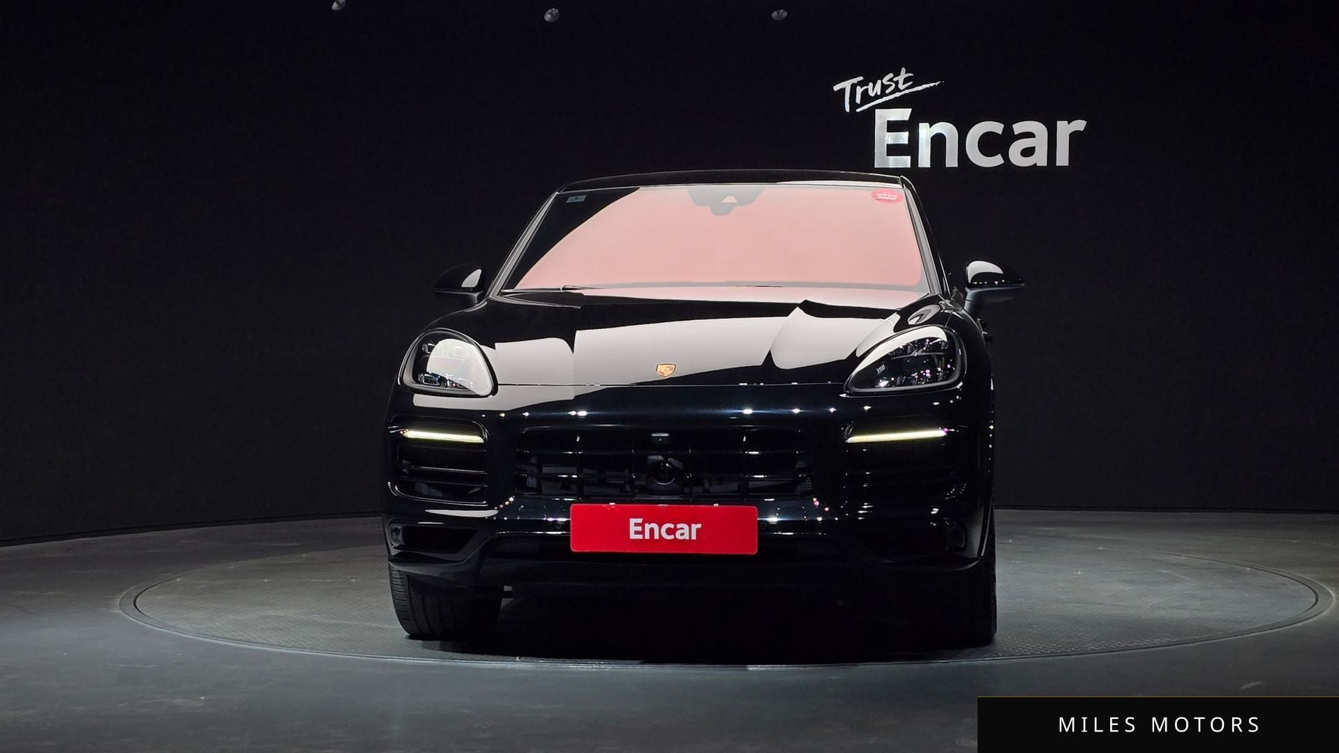 Porsche Cayenne 2023 — миниатюра 3