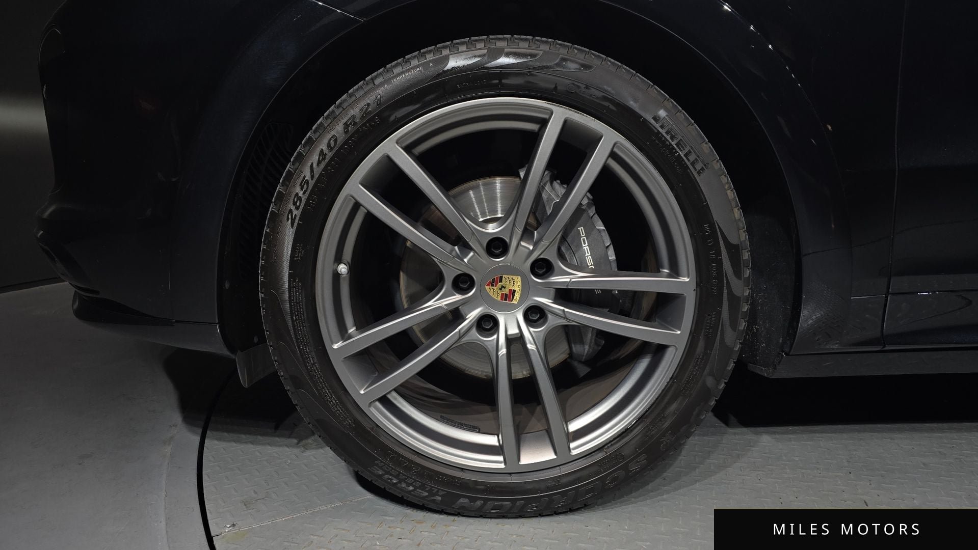 Porsche Cayenne 2023 — миниатюра 5