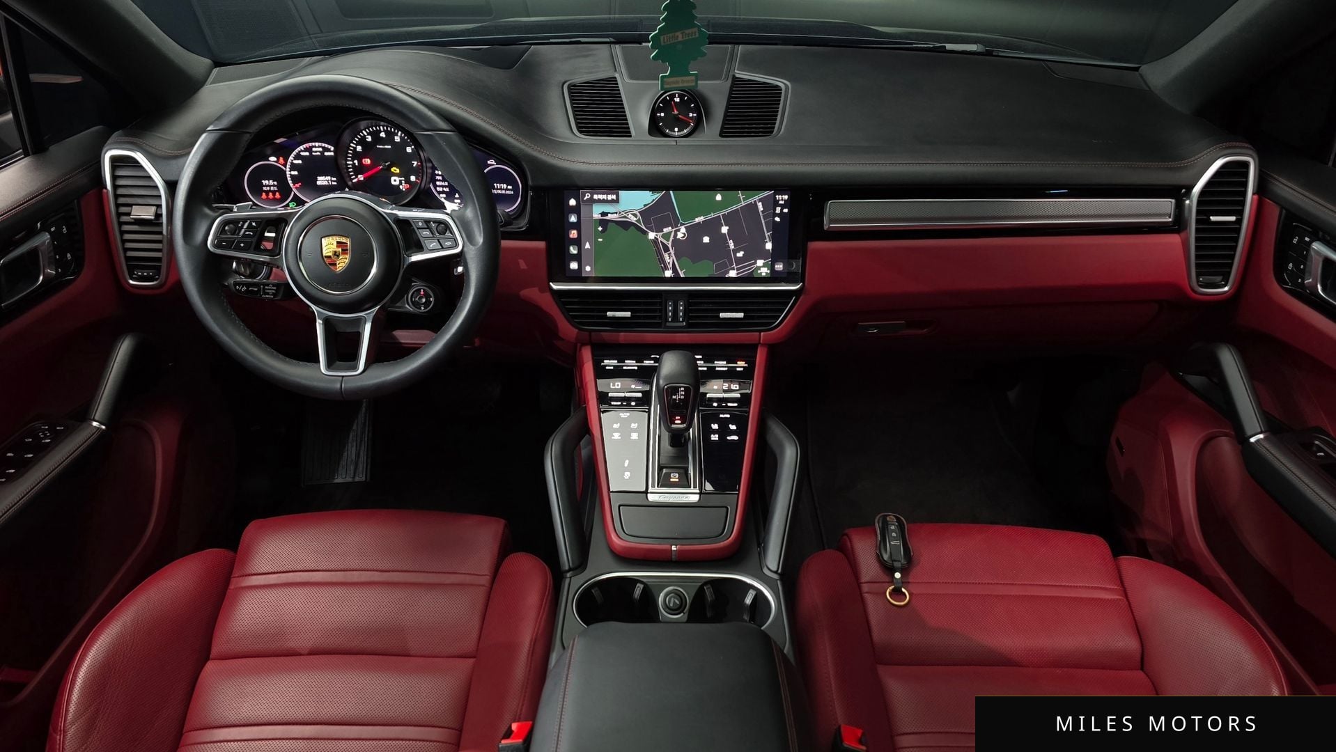 Porsche Cayenne 2023 — миниатюра 7