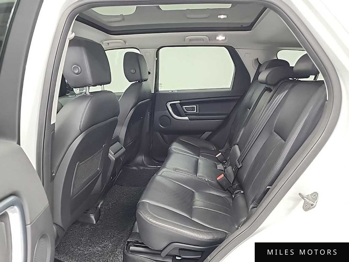 Land Rover Discovery Sport 2016 — миниатюра 12