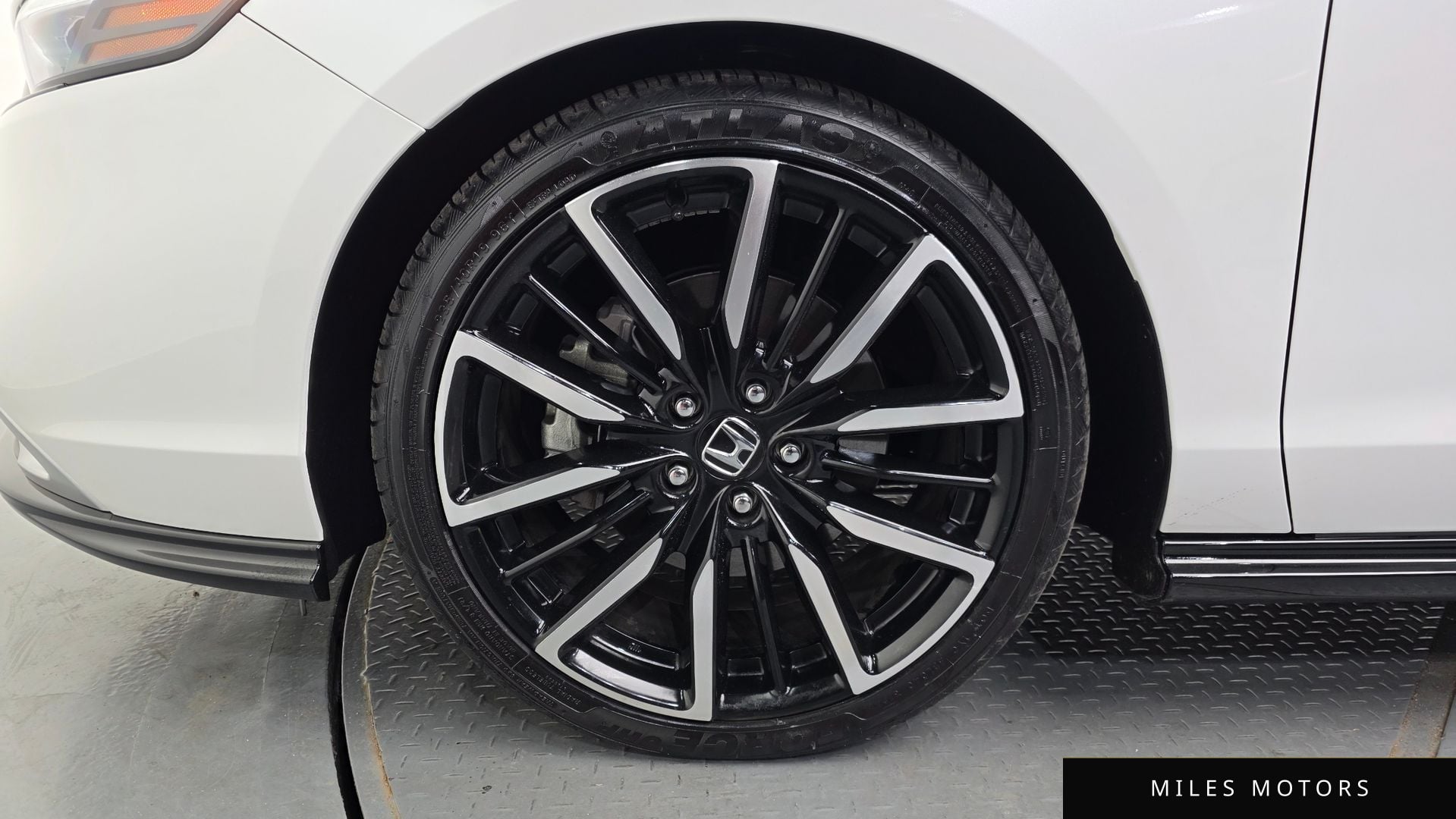 Honda Accord 2023 — миниатюра 5