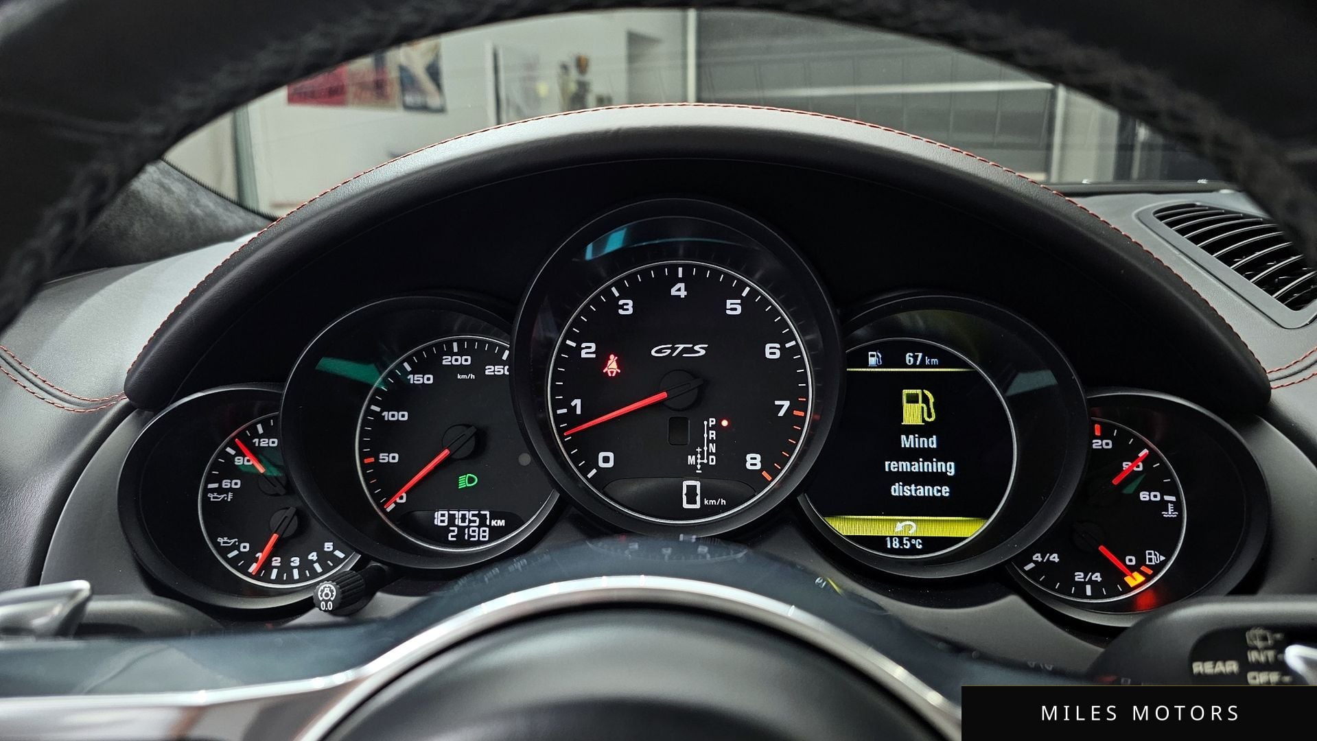 Porsche Cayenne 2017 — миниатюра 8