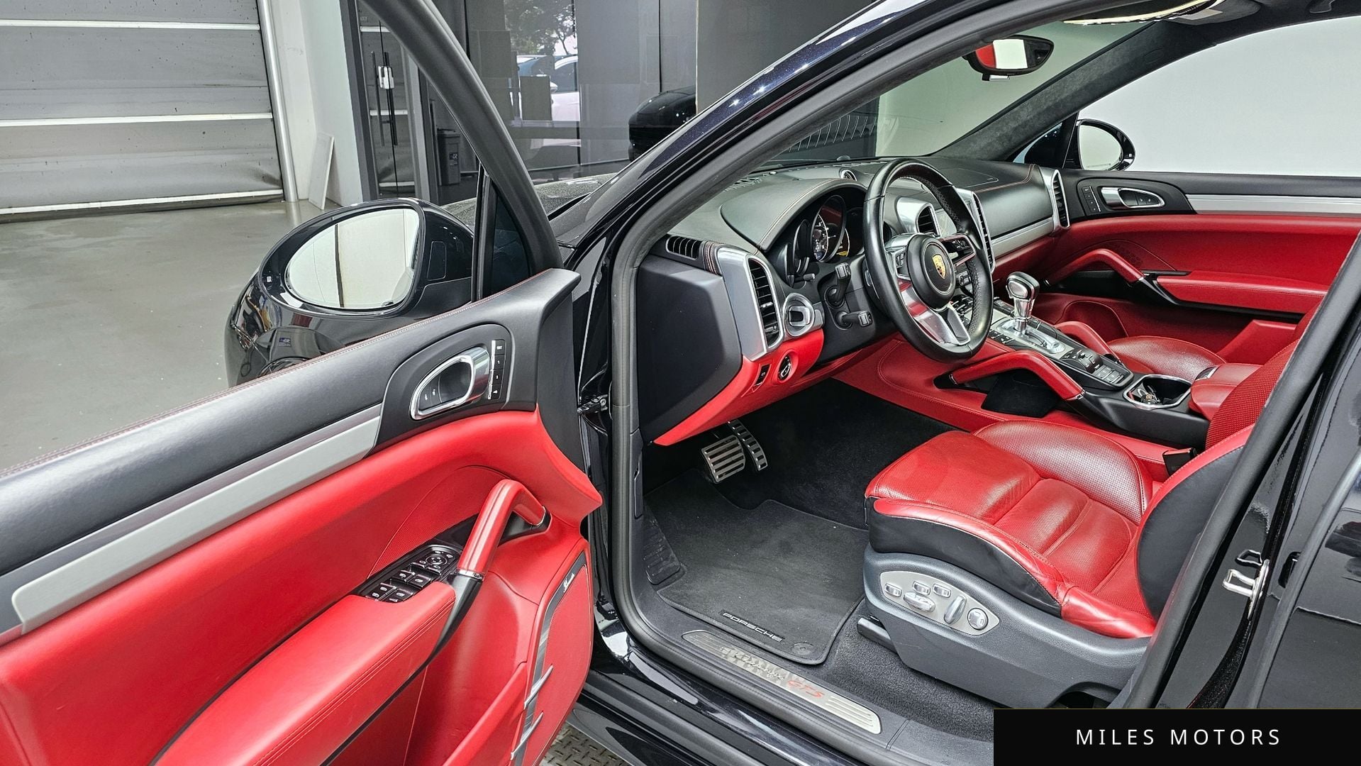 Porsche Cayenne 2017 — миниатюра 10