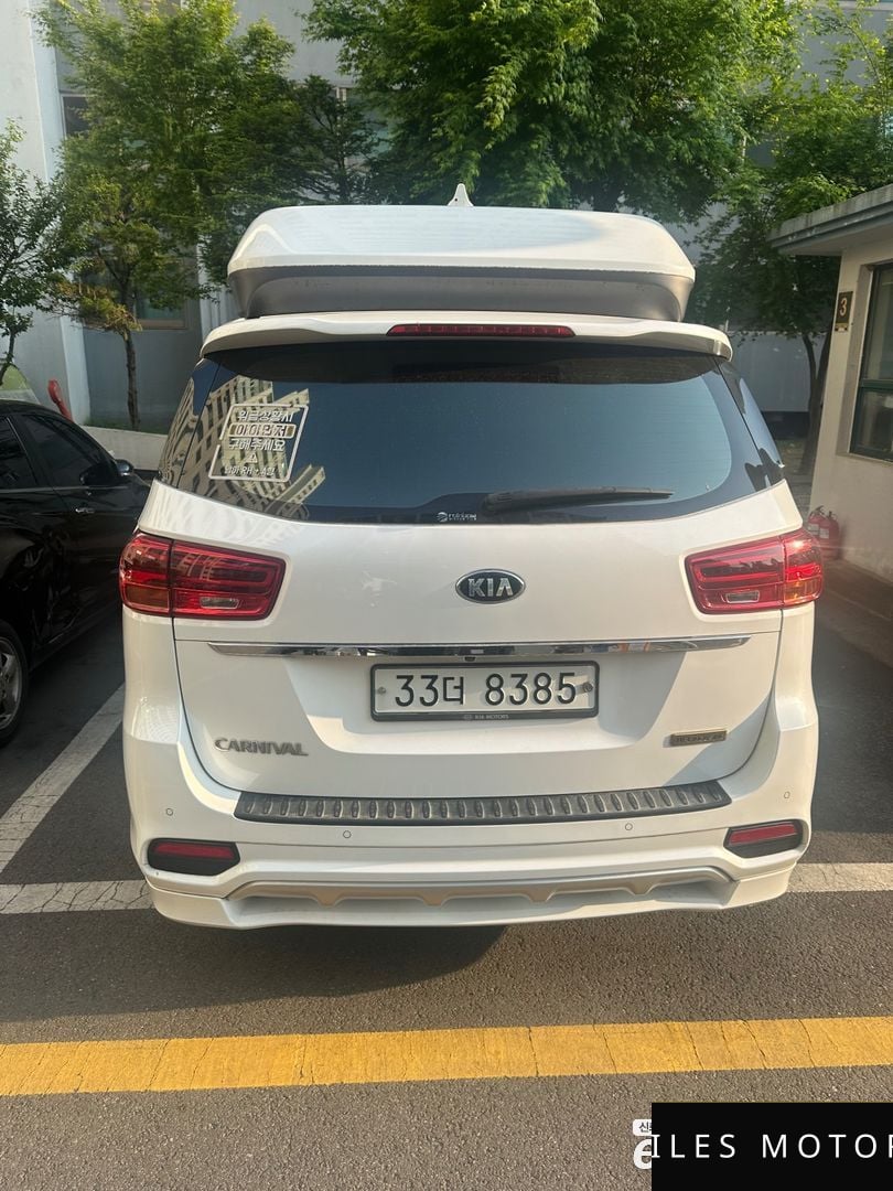 Kia Canival 2019 — миниатюра 8