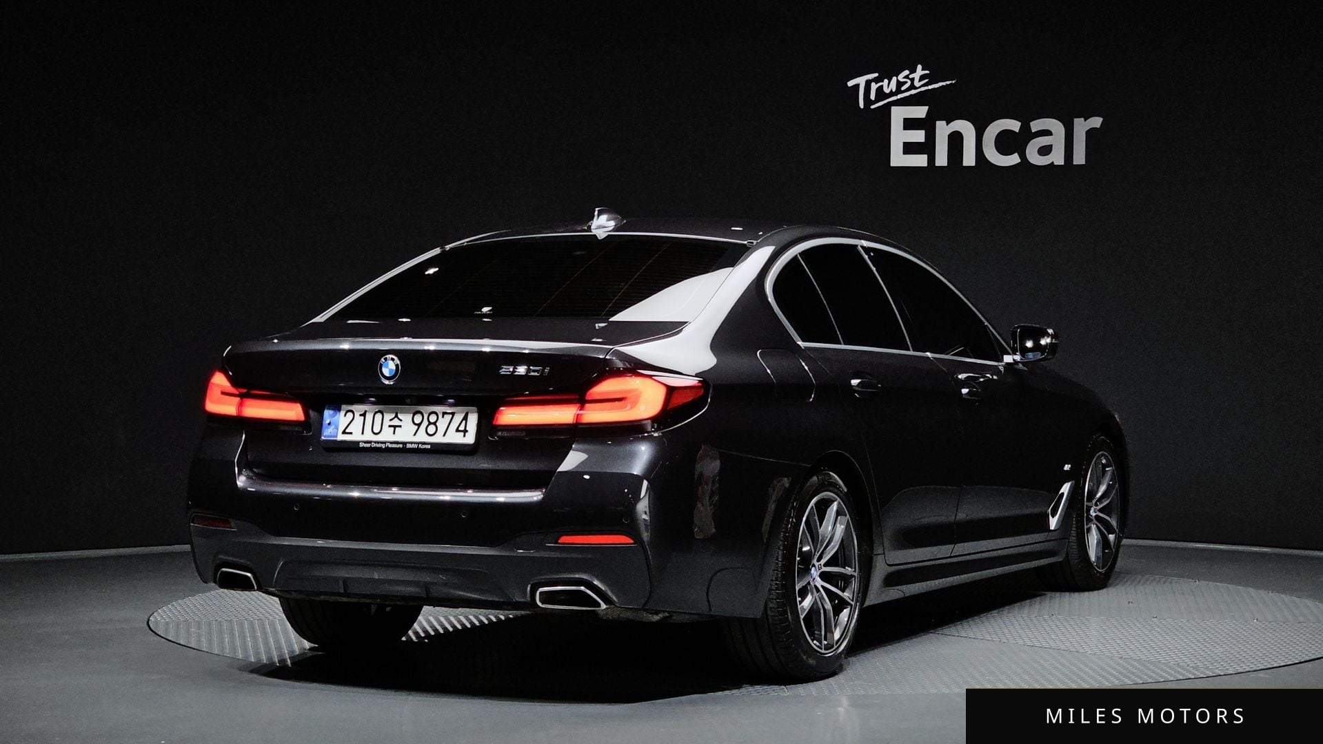 BMW 5 Series (G30) 2023 — миниатюра 2
