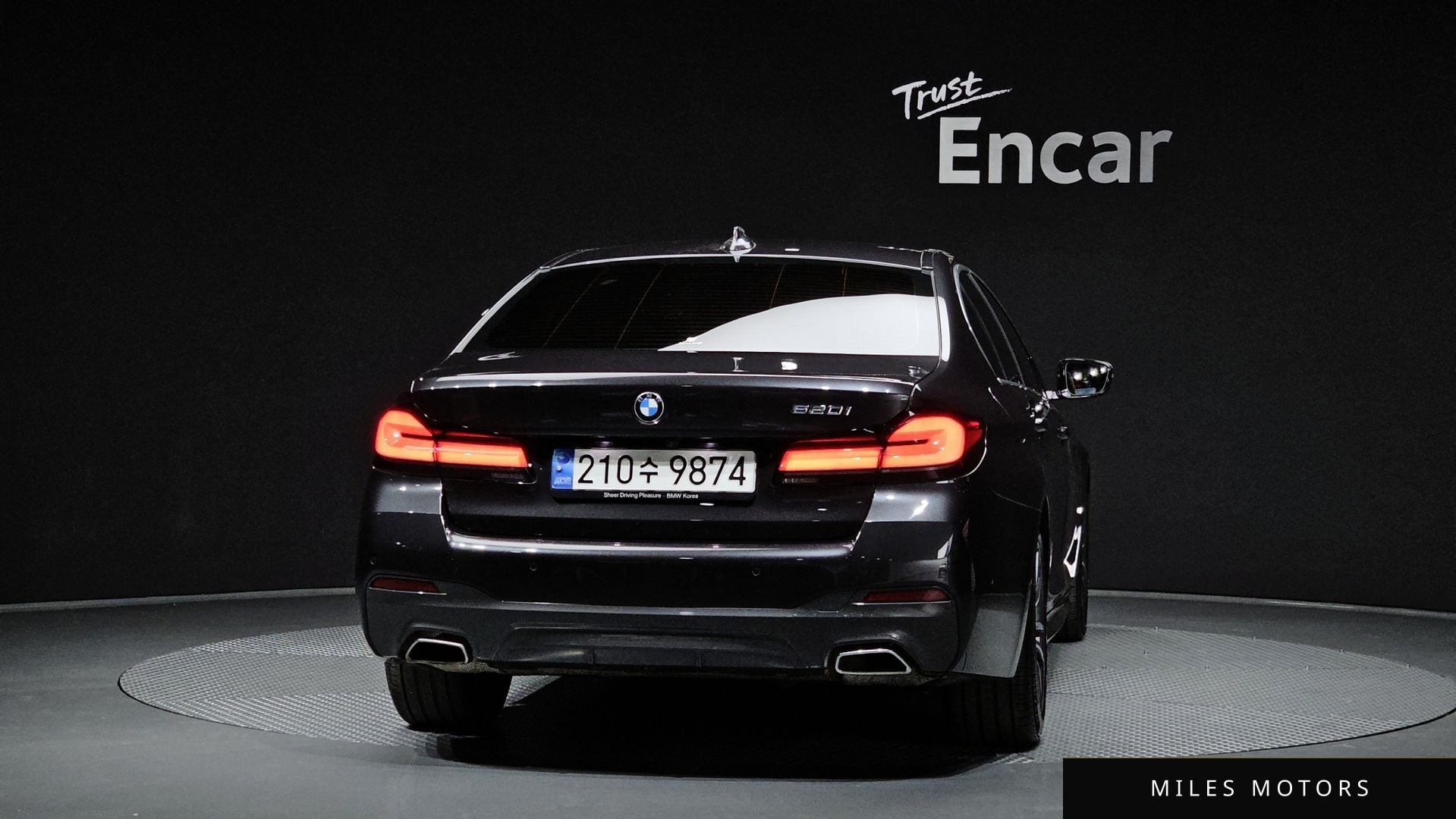 BMW 5 Series (G30) 2023 — миниатюра 4