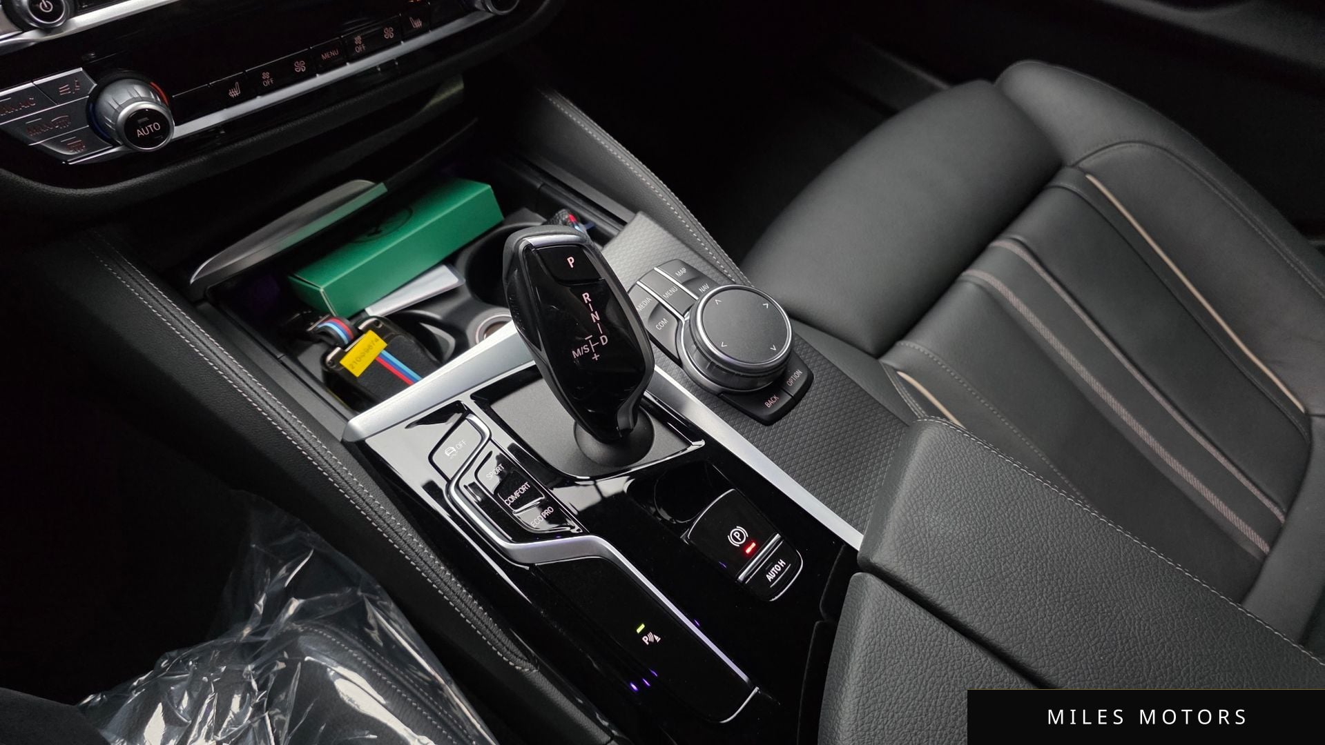 BMW 5 Series (G30) 2023 — миниатюра 12