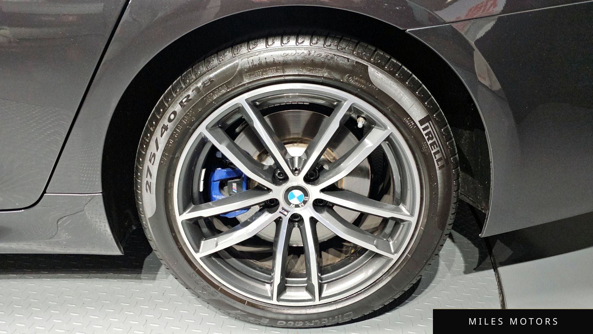 BMW 5 Series (G30) 2023 — миниатюра 7