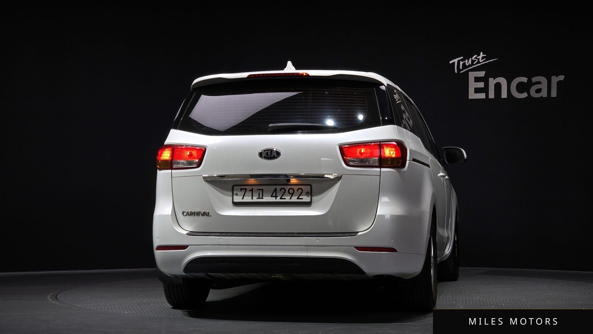 Kia Canival 2016 — миниатюра 4