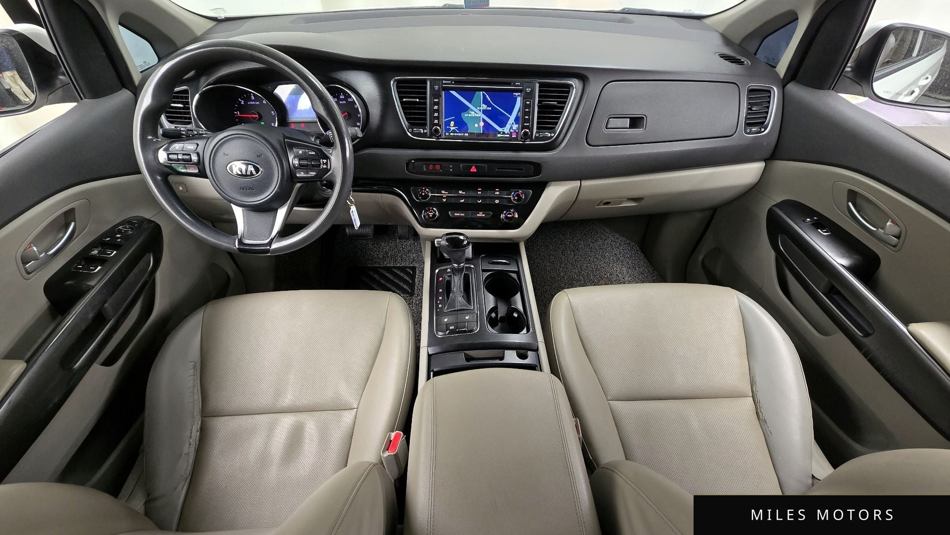 Kia Canival 2016 — миниатюра 10