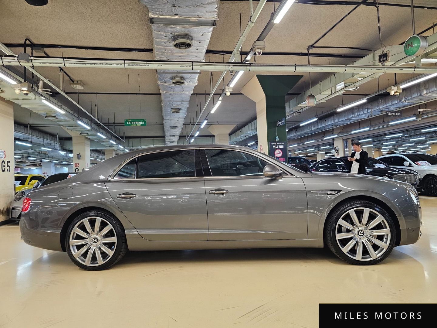 Bentley Flying Spur 2014 — миниатюра 2