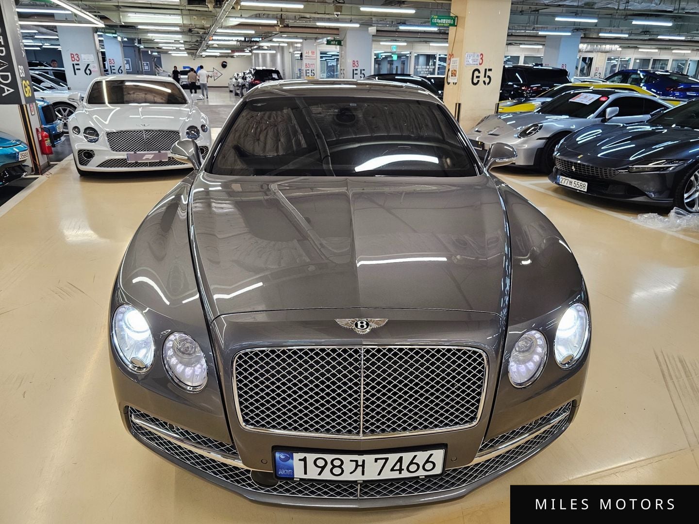 Bentley Flying Spur 2014 — миниатюра 3