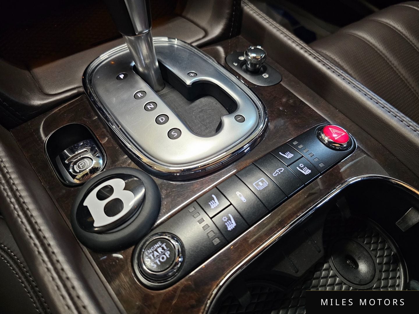 Bentley Flying Spur 2014 — миниатюра 9