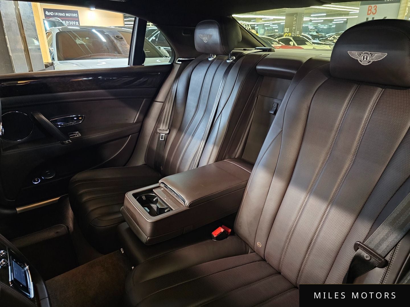 Bentley Flying Spur 2014 — миниатюра 11