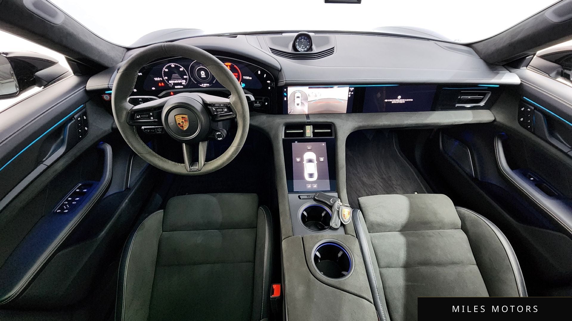 Porsche Taycan 2022 — миниатюра 7