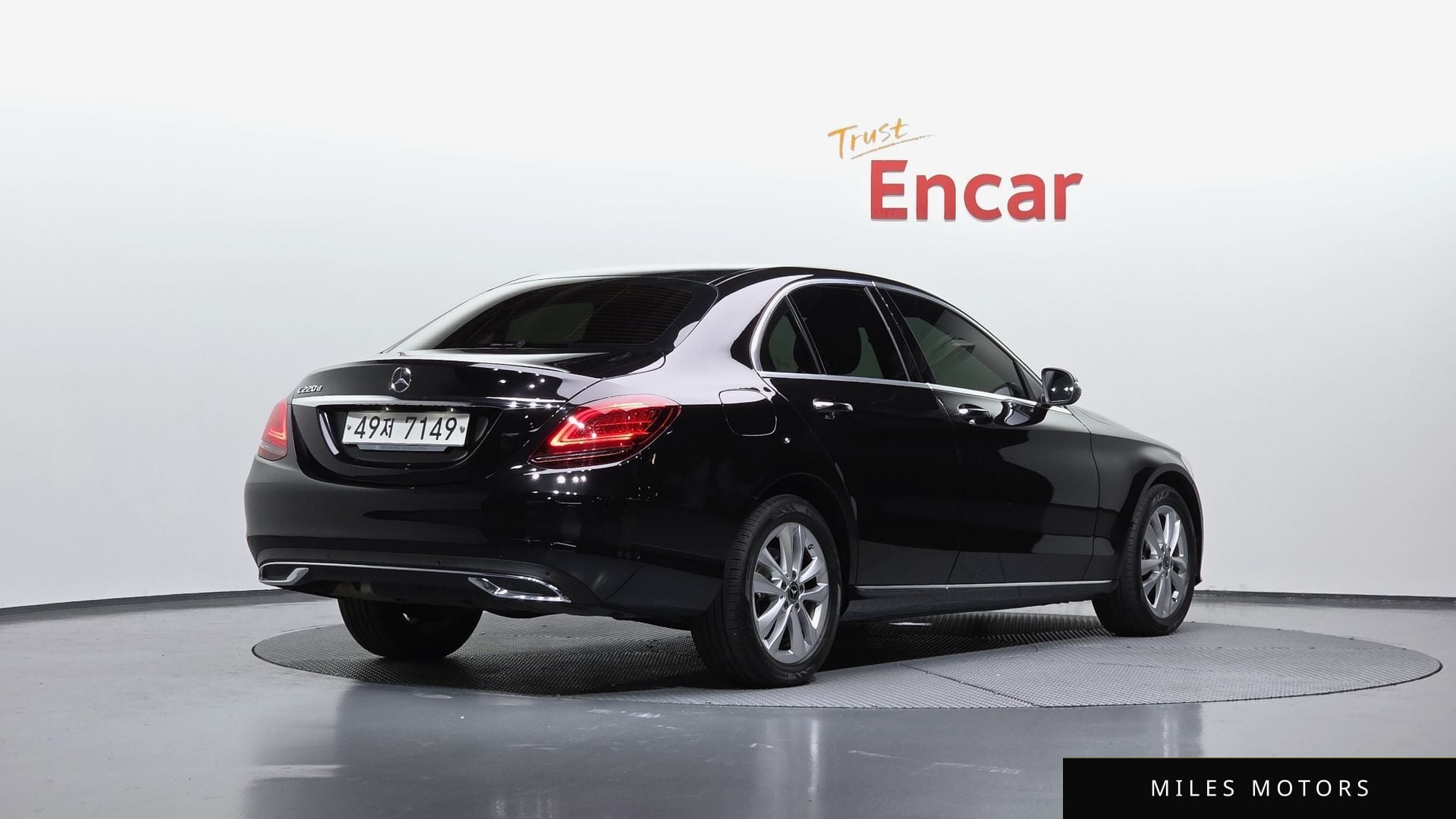 Mercedes-Benz C-Class W205 2019 — фото 1 из 12